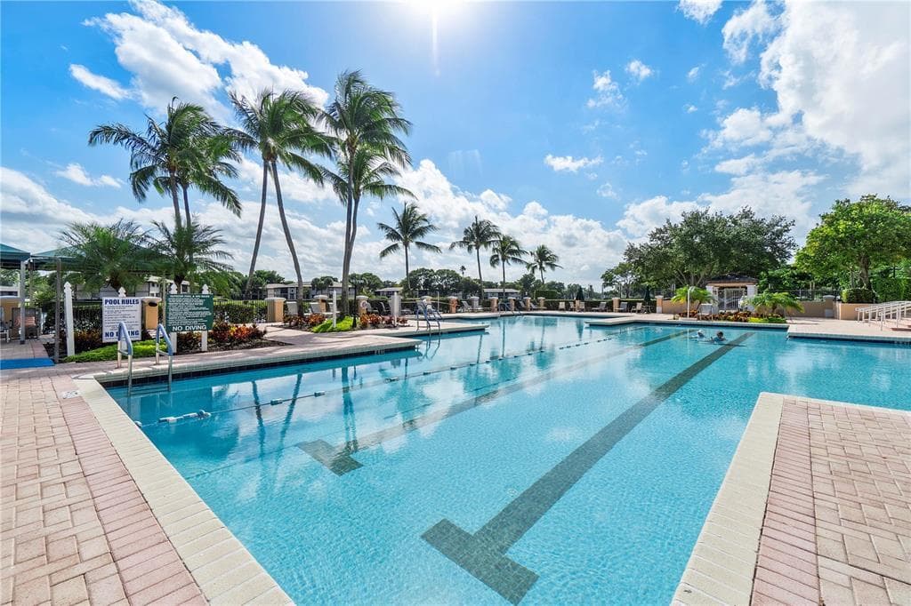 9560 WELDON Circle J110, Tamarac, FL 33321 64