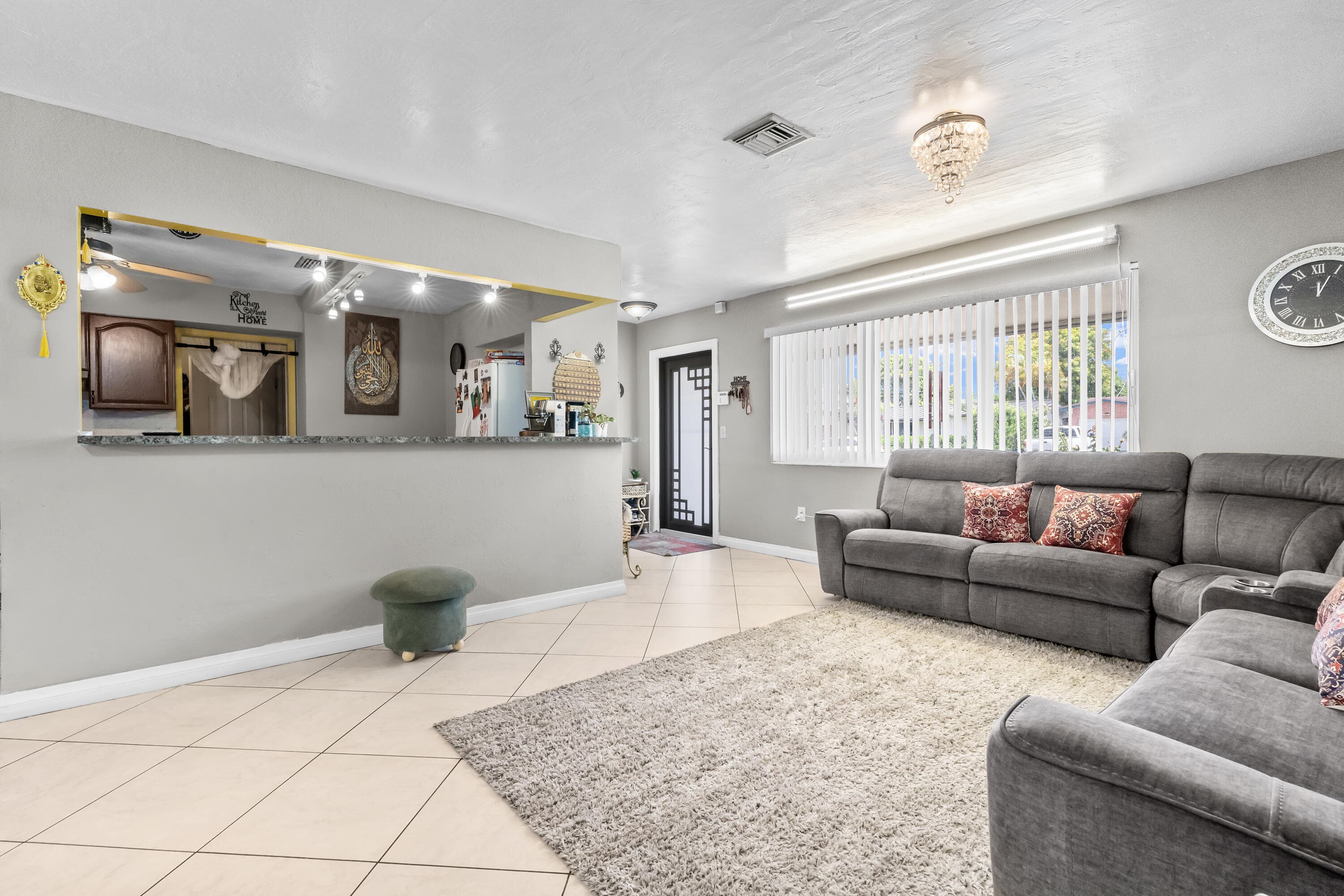 8460 NW 15TH Street, Pembroke Pines, FL 33024 5
