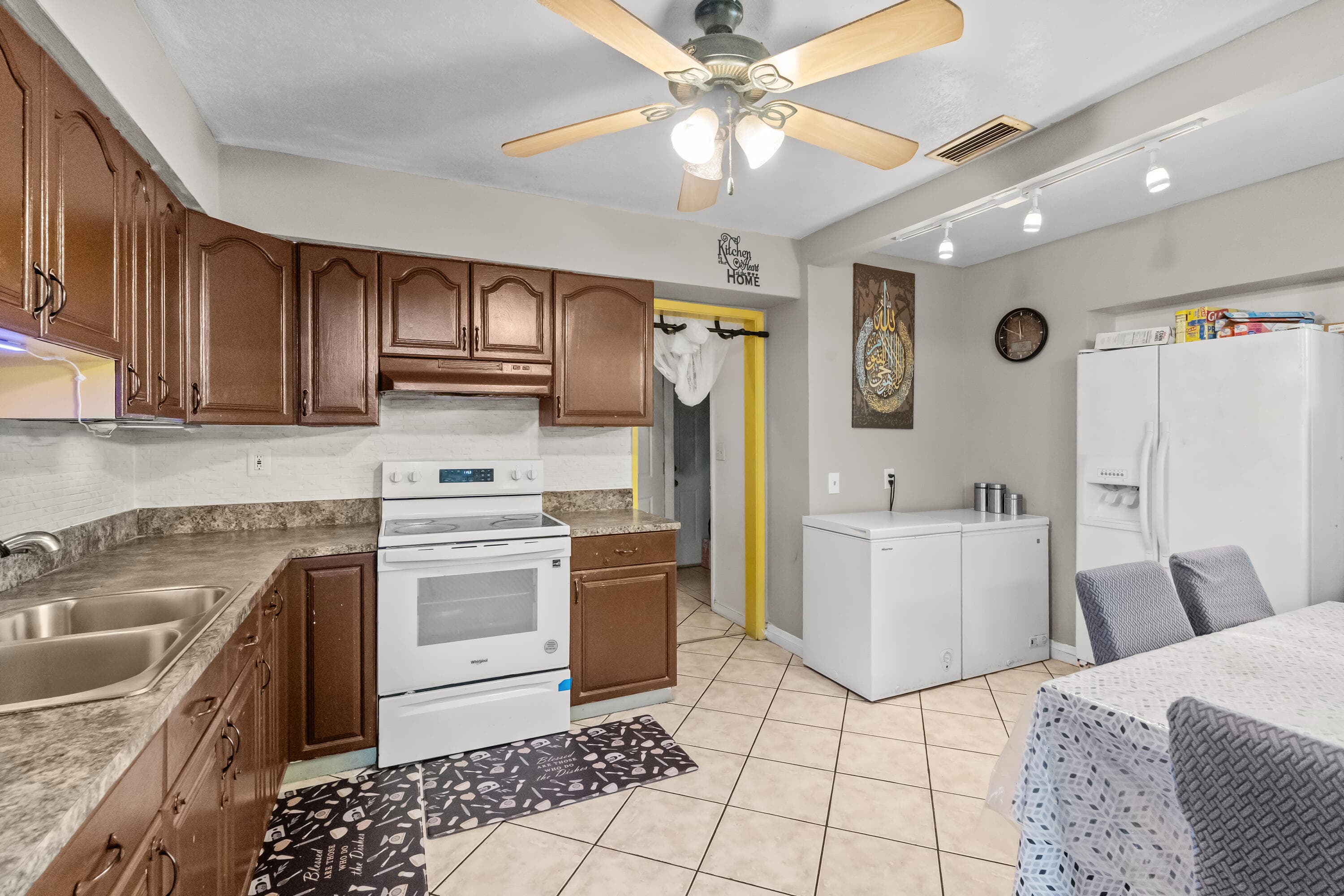 8460 NW 15TH Street, Pembroke Pines, FL 33024 8
