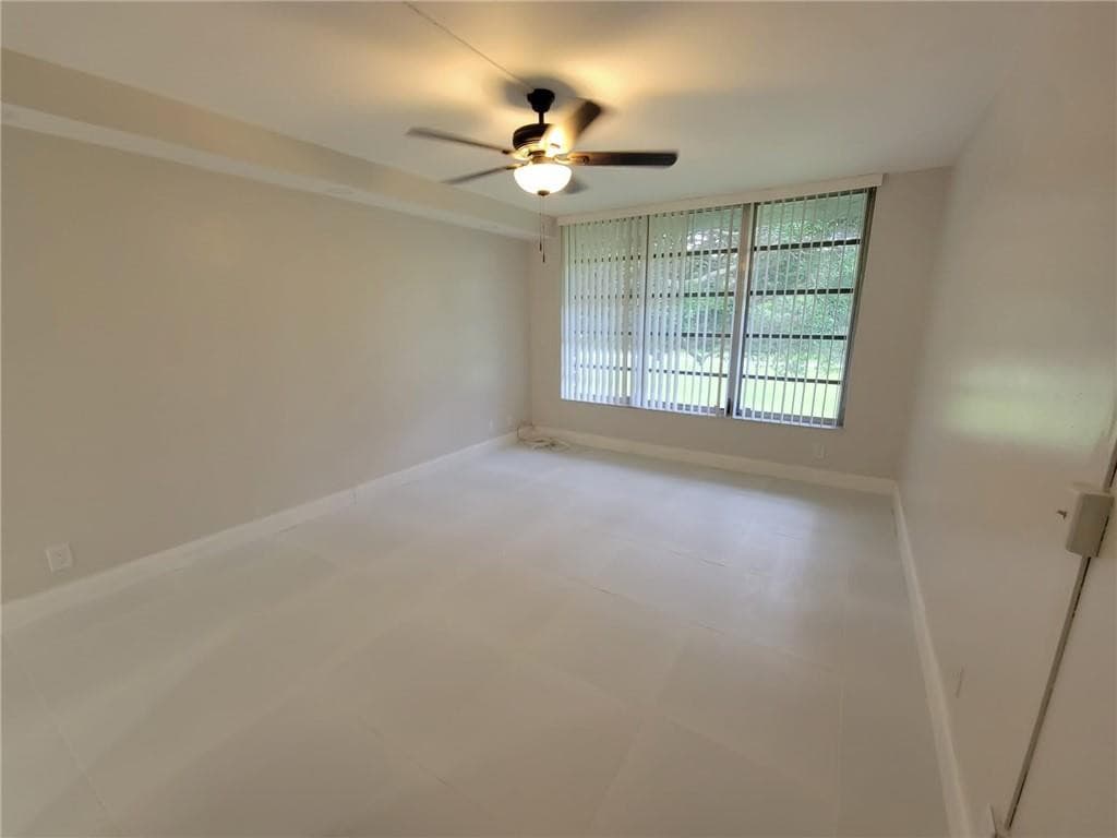 800 E CYPRESS Lane 202, Pompano Beach, FL 33069 27