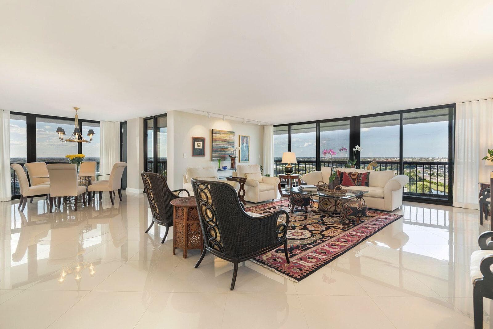 2480 PRESIDENTIAL Way 1901, West Palm Beach, FL 33401