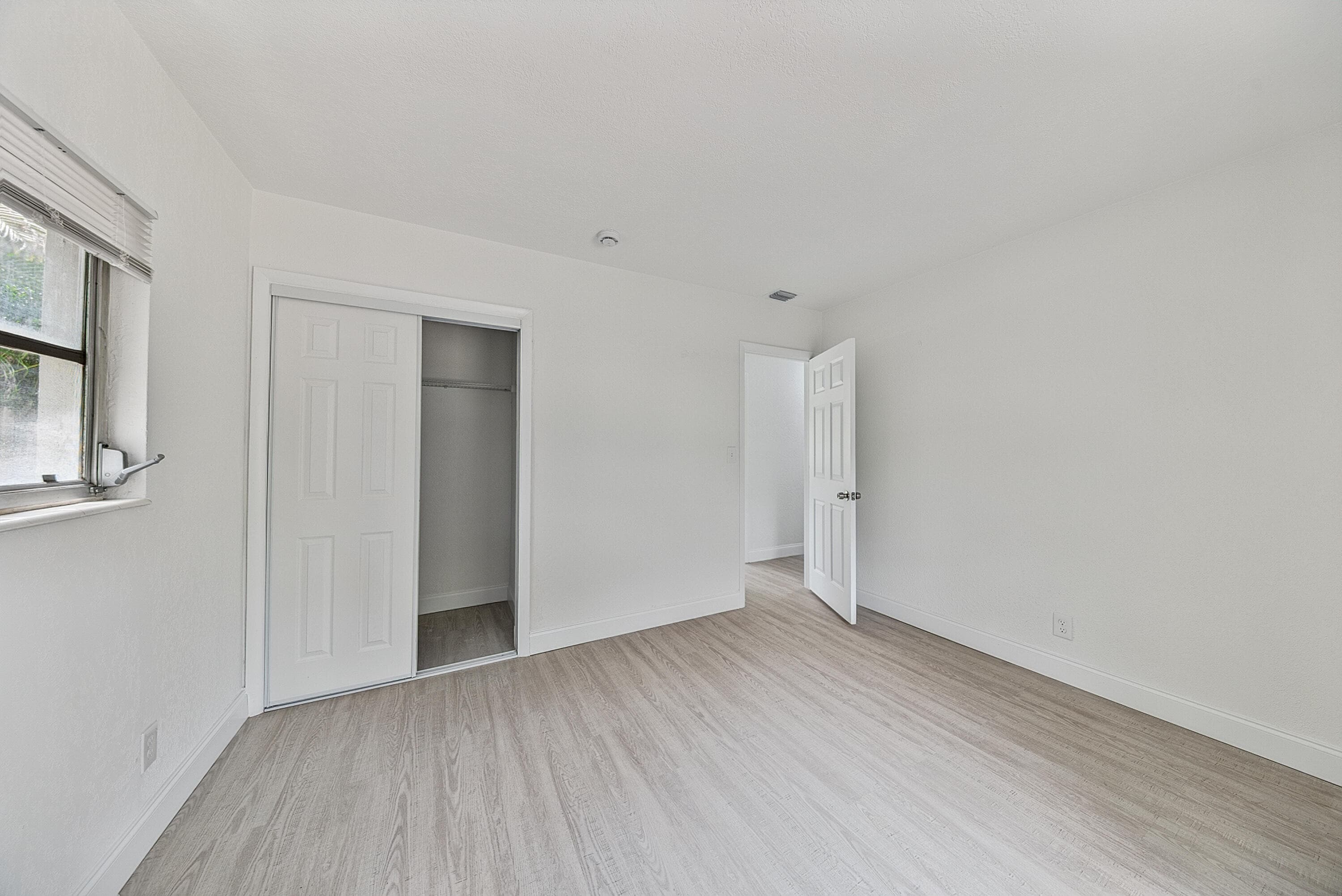 317 SW 19TH Street, Fort Lauderdale, FL 33315 32