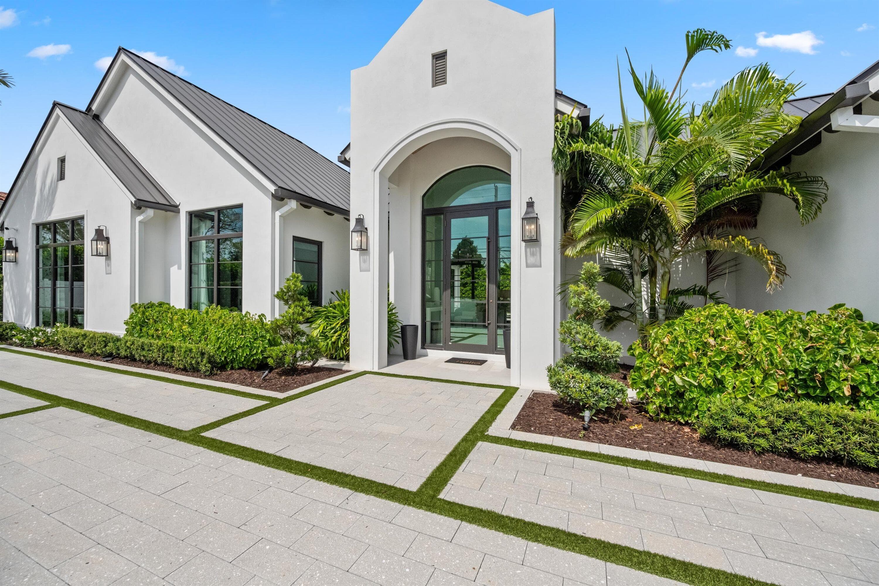 1634 N SWINTON Avenue, Delray Beach, FL 33444 3
