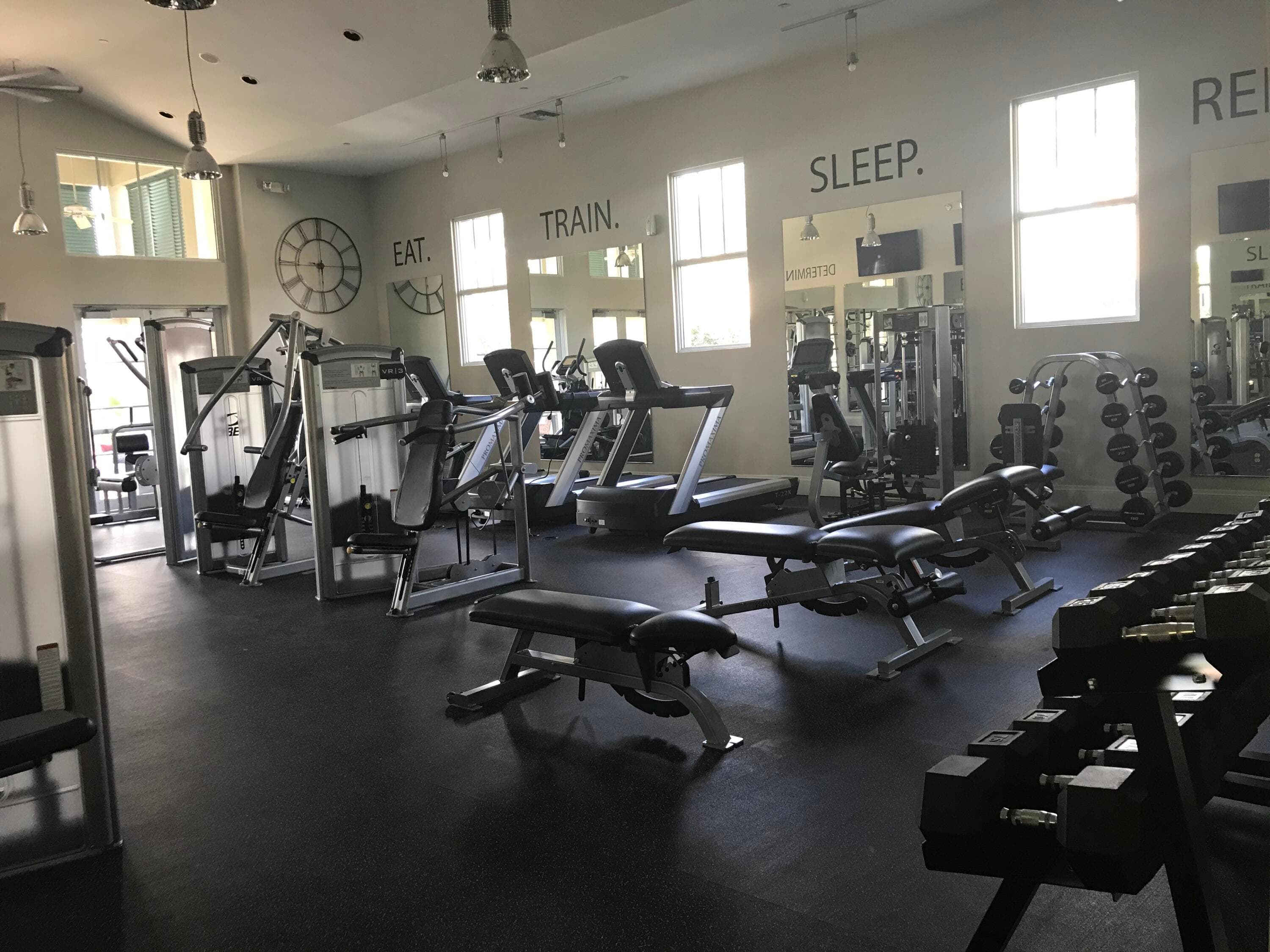 669 Pacific Grove Drive 2, West Palm Beach, FL 33401 34