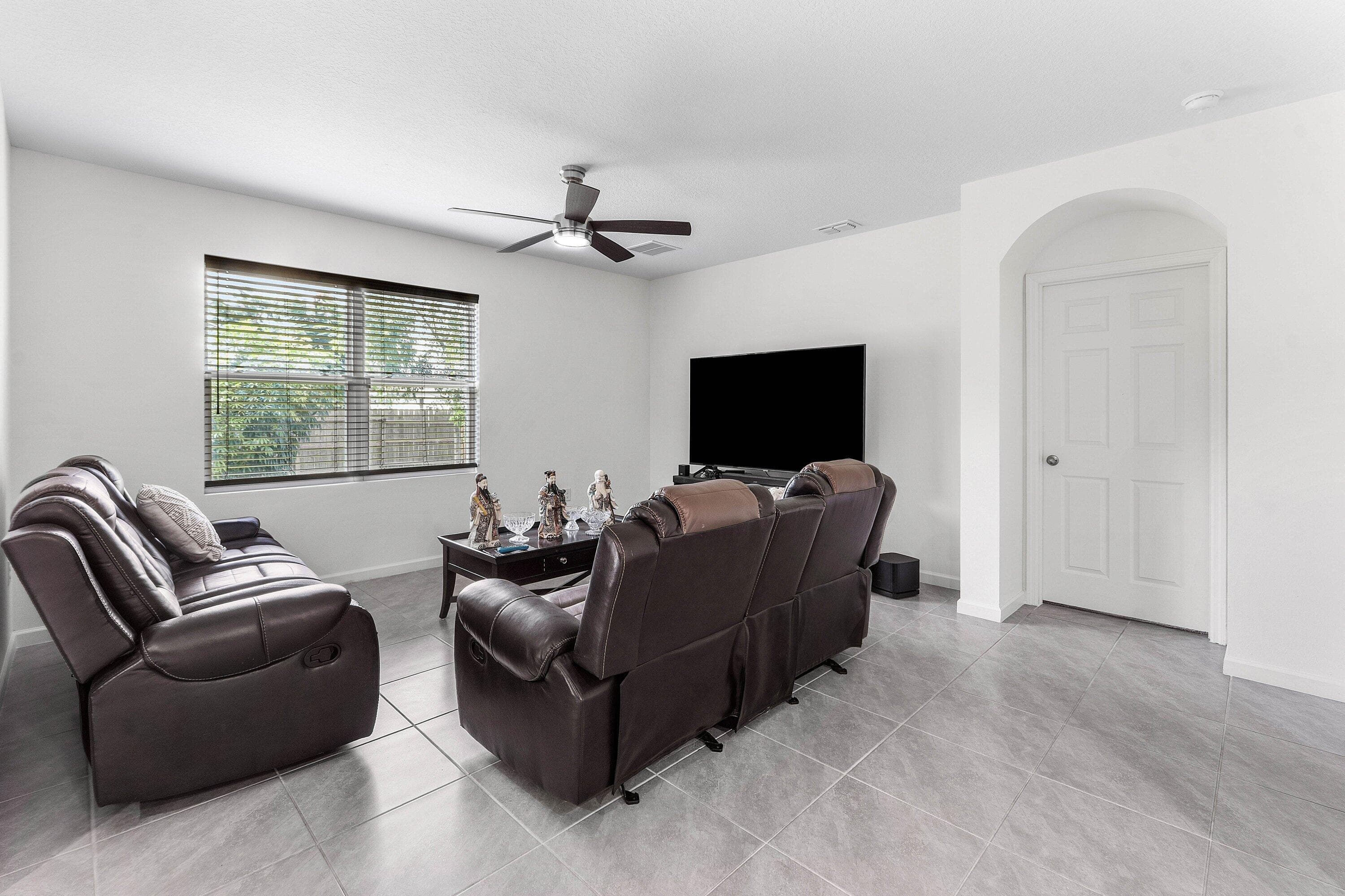 626 SW ESTER Avenue, Port St. Lucie, FL 34983 11