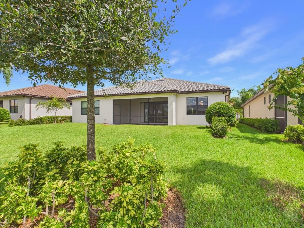 4088 BASKET OAK Circle, Vero Beach, FL 32967 28