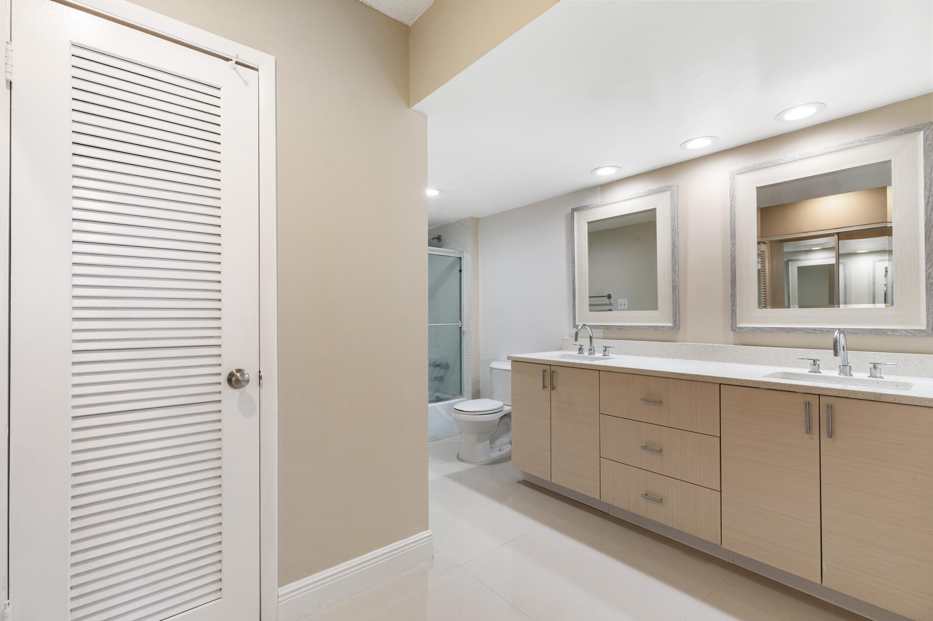 405 N Ocean Boulevard 1123, Pompano Beach, FL 33062 25