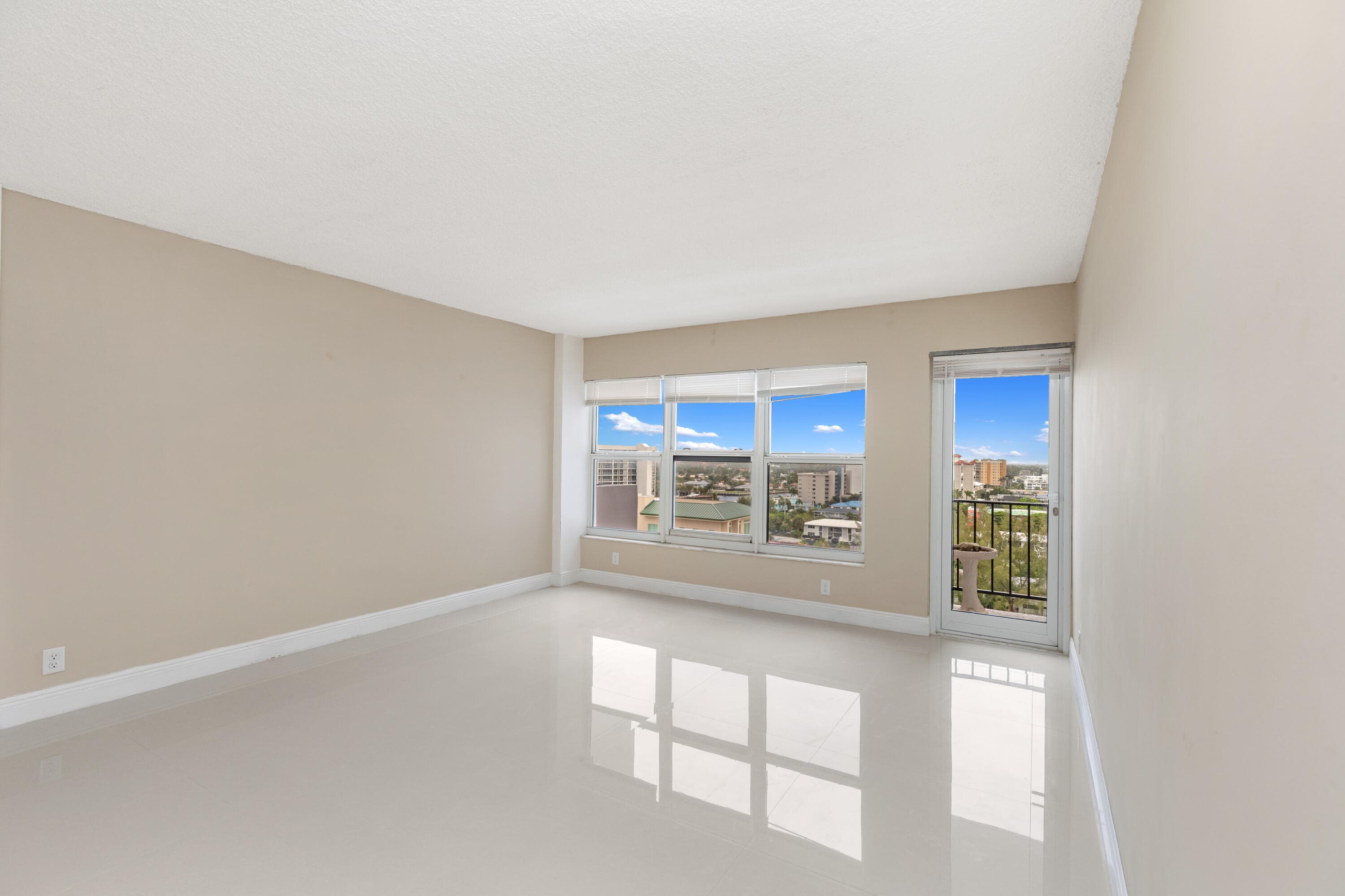 405 N Ocean Boulevard 1123, Pompano Beach, FL 33062 29