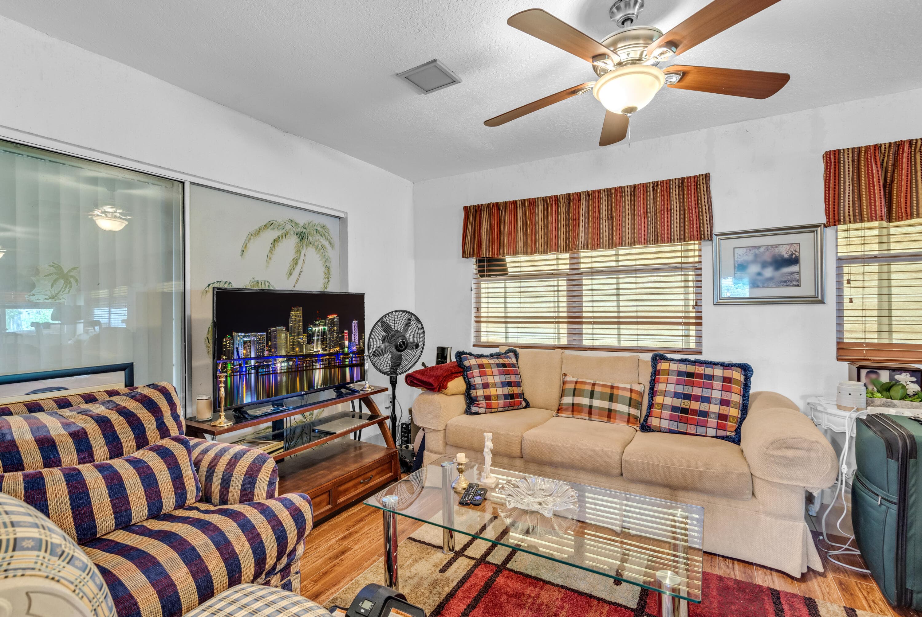 4159 NW 52nd Avenue, Lauderdale Lakes, FL 33319 13