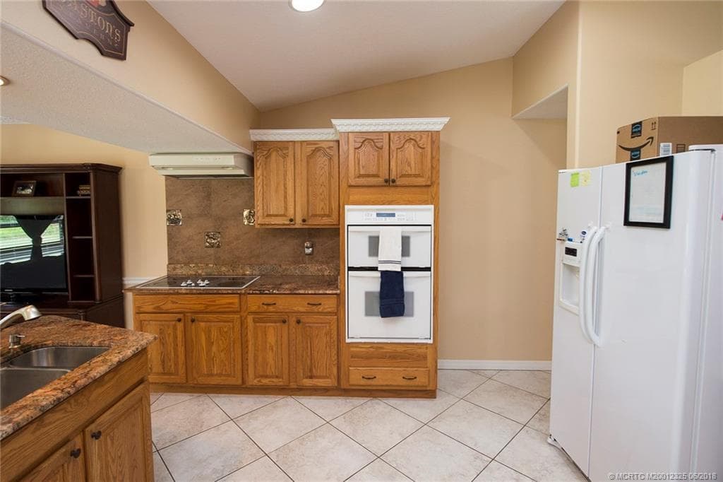1073 SW CANARY Terrace, Port St. Lucie, FL 34953 2