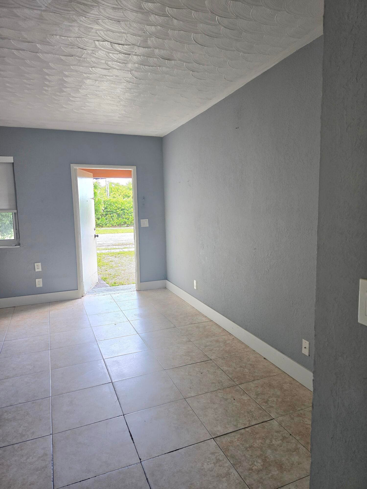 305 SW 14TH Street 1, Dania Beach, FL 33004 5