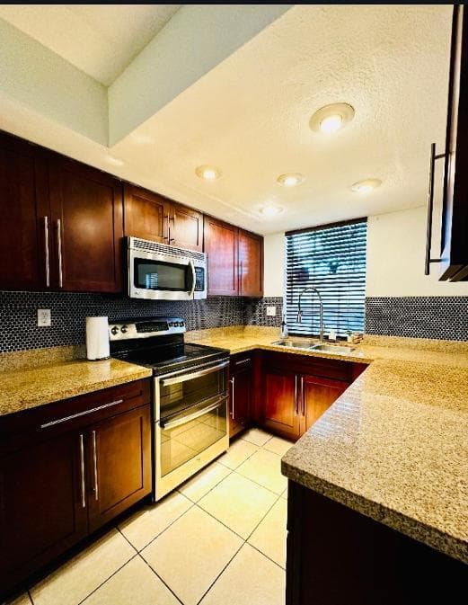 2842 NW 34TH Terrace, Lauderdale Lakes, FL 33311 10