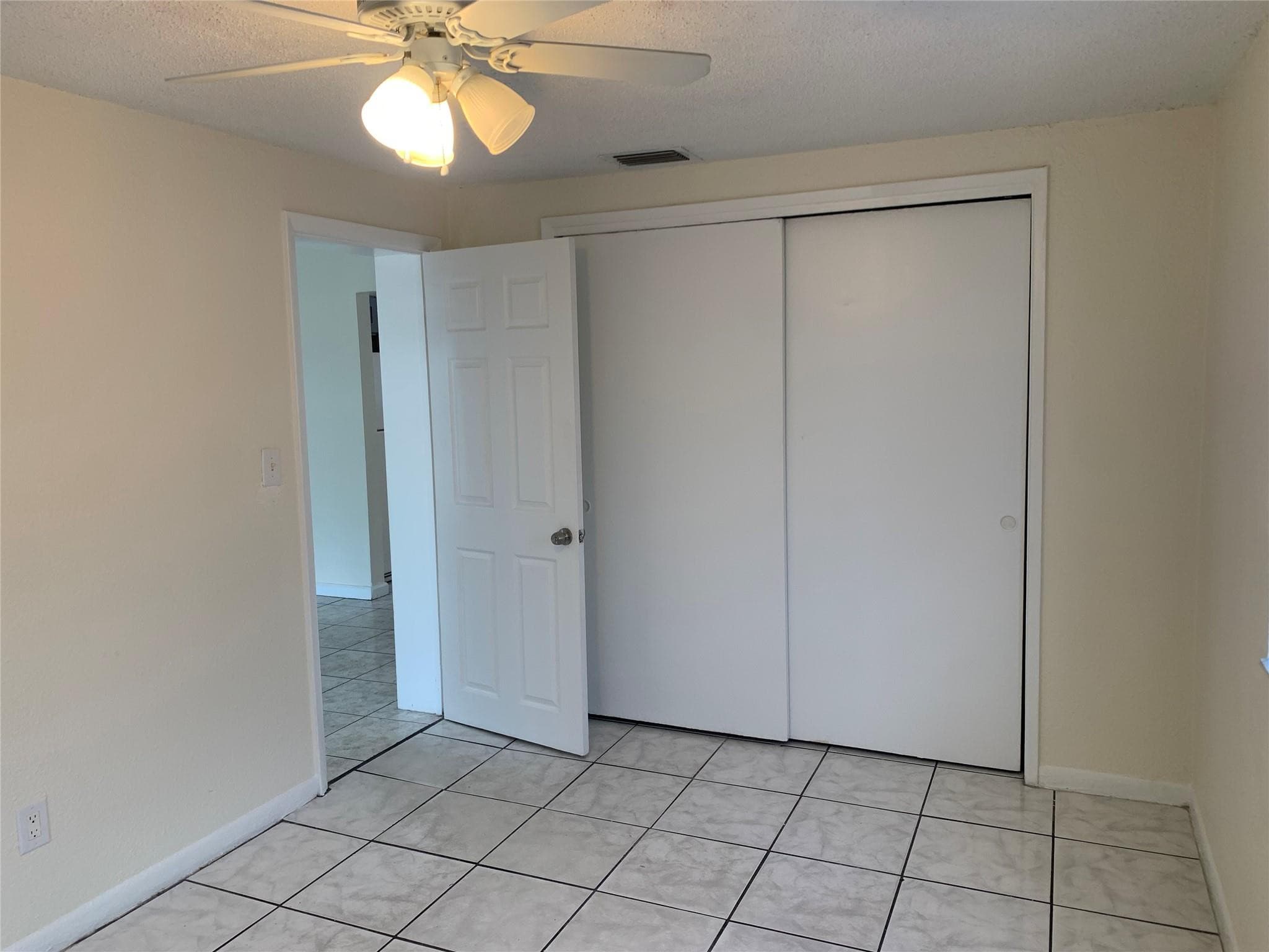 2911 NW 7TH Street, Pompano Beach, FL 33069 15