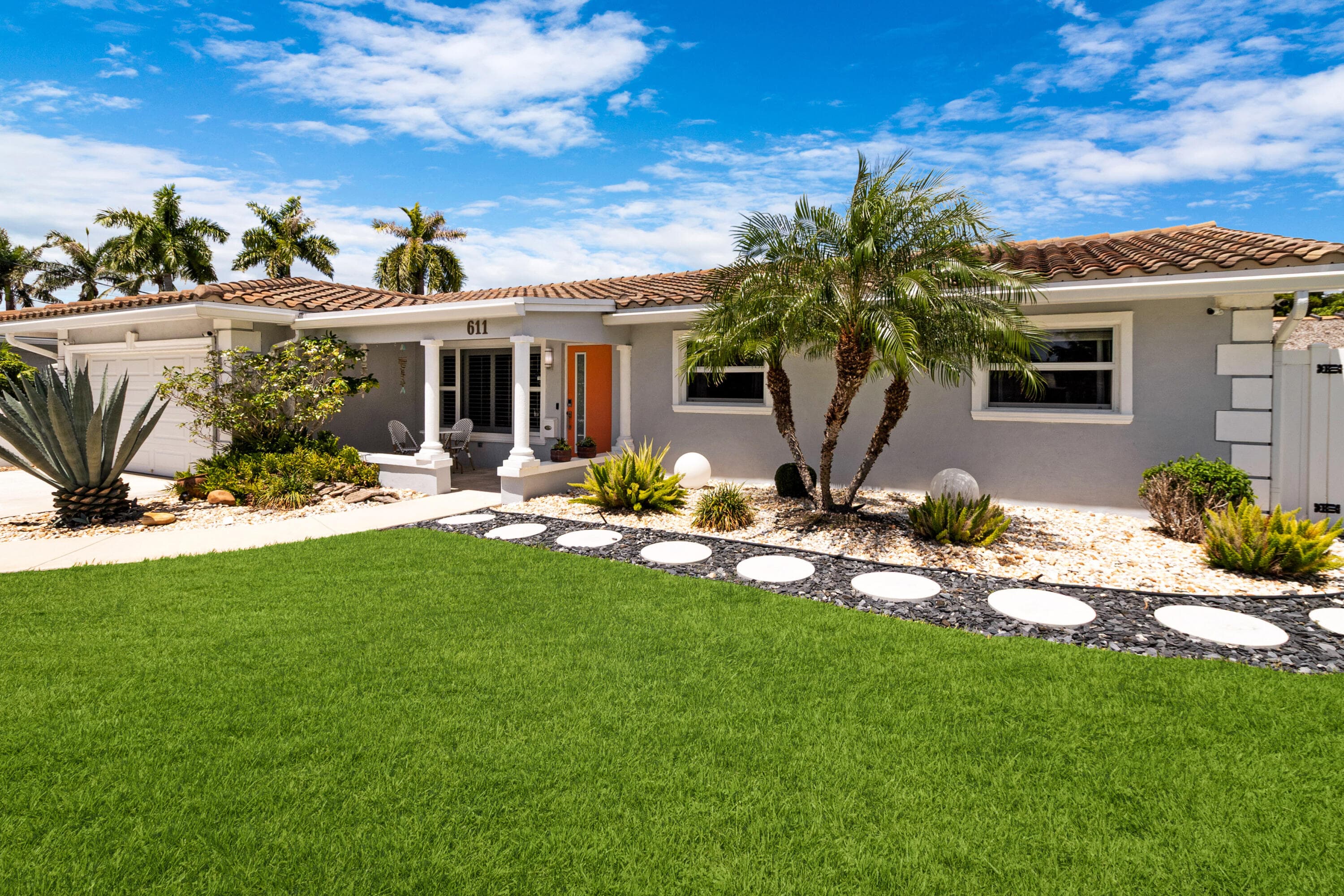 611 SE 9TH Avenue, Pompano Beach, FL 33060 5
