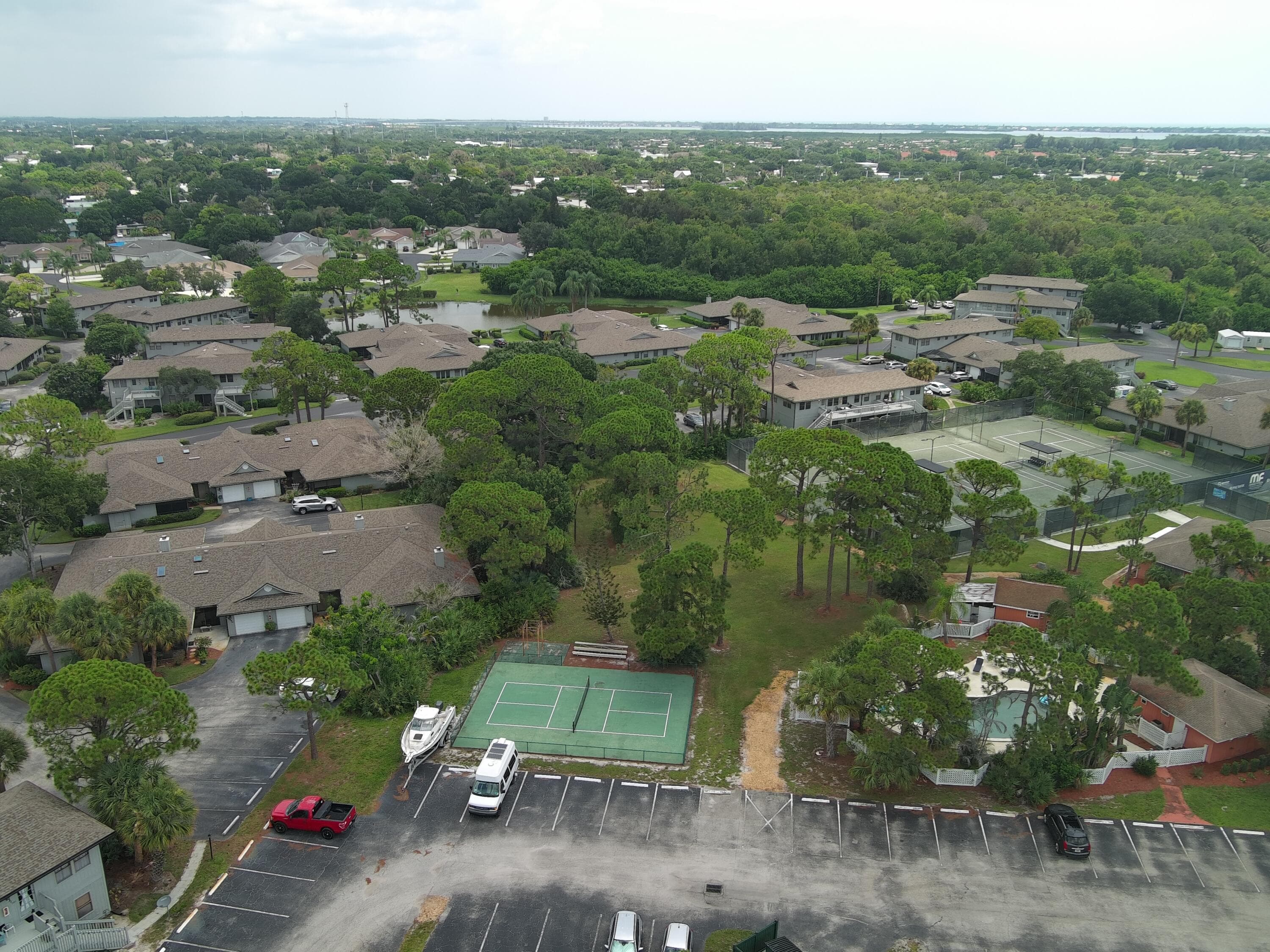 646 CENTRE SW 102, Vero Beach, FL 32962 37