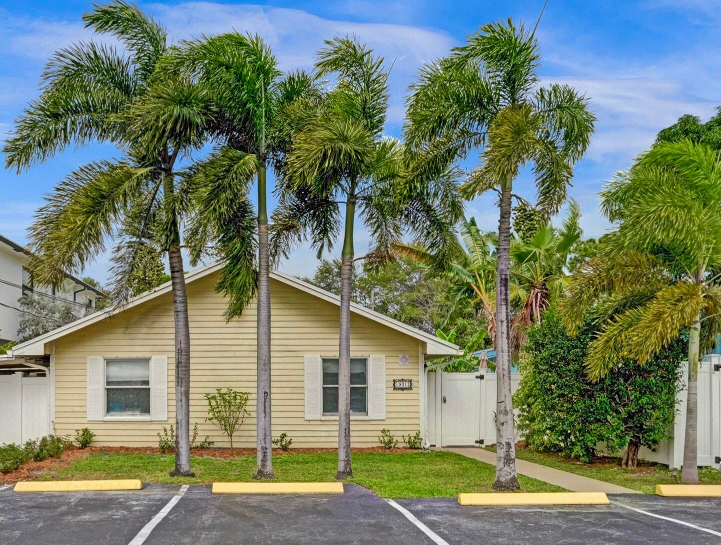 901 SE 14TH Court 1, Fort Lauderdale, FL 33316 12