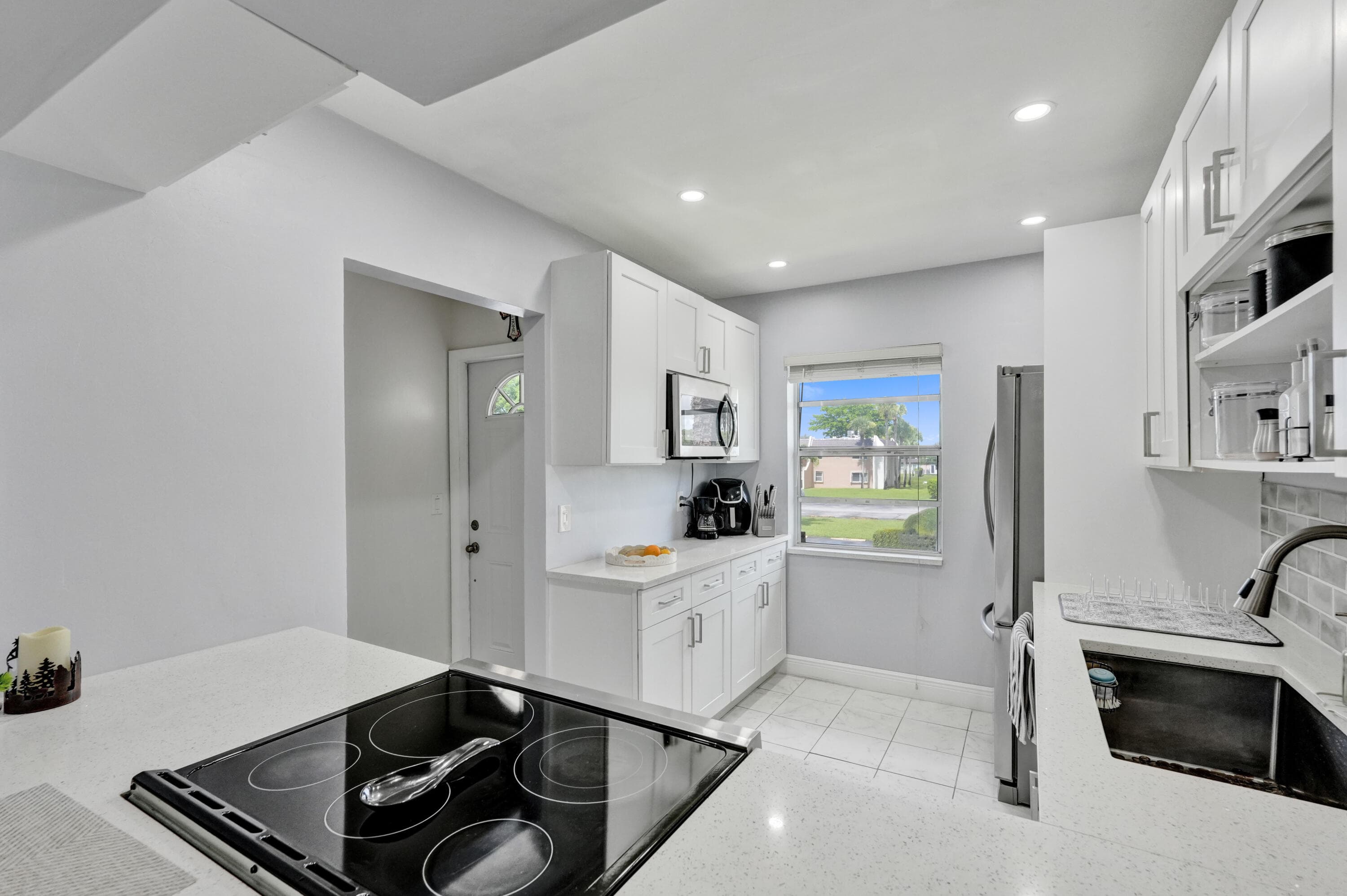 130 LAKE MERYL Drive 227, West Palm Beach, FL 33411 15