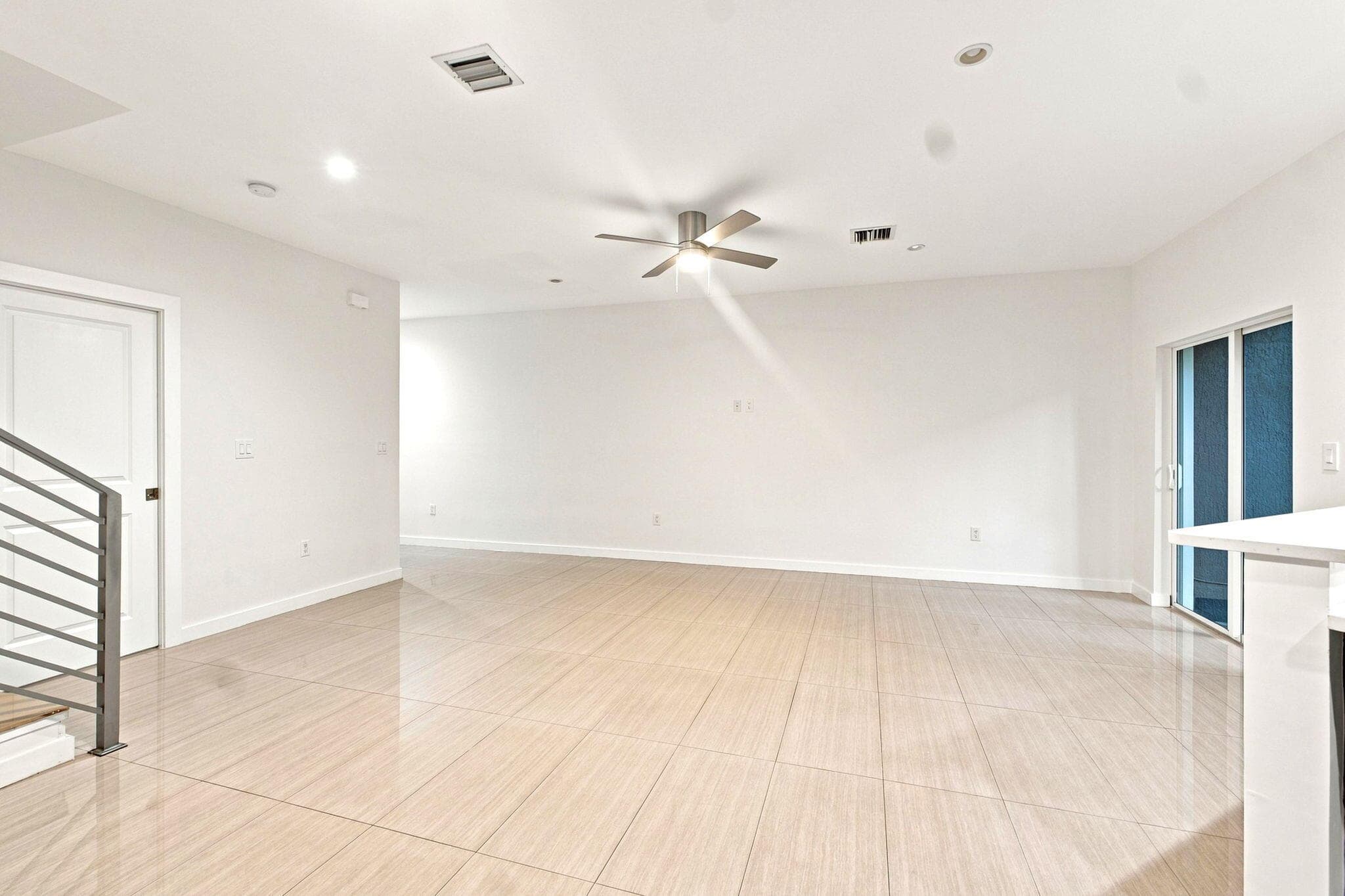 432 SE 16TH Street 432, Fort Lauderdale, FL 33316 9