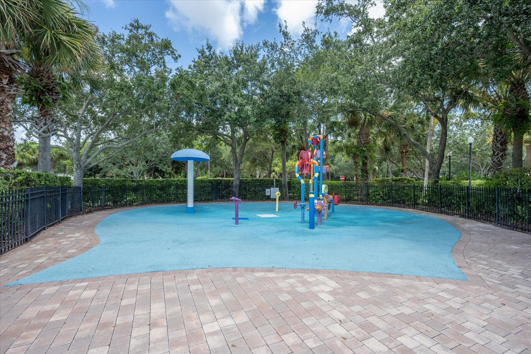 1136 VINTNER Boulevard, Palm Beach Gardens, FL 33410 32