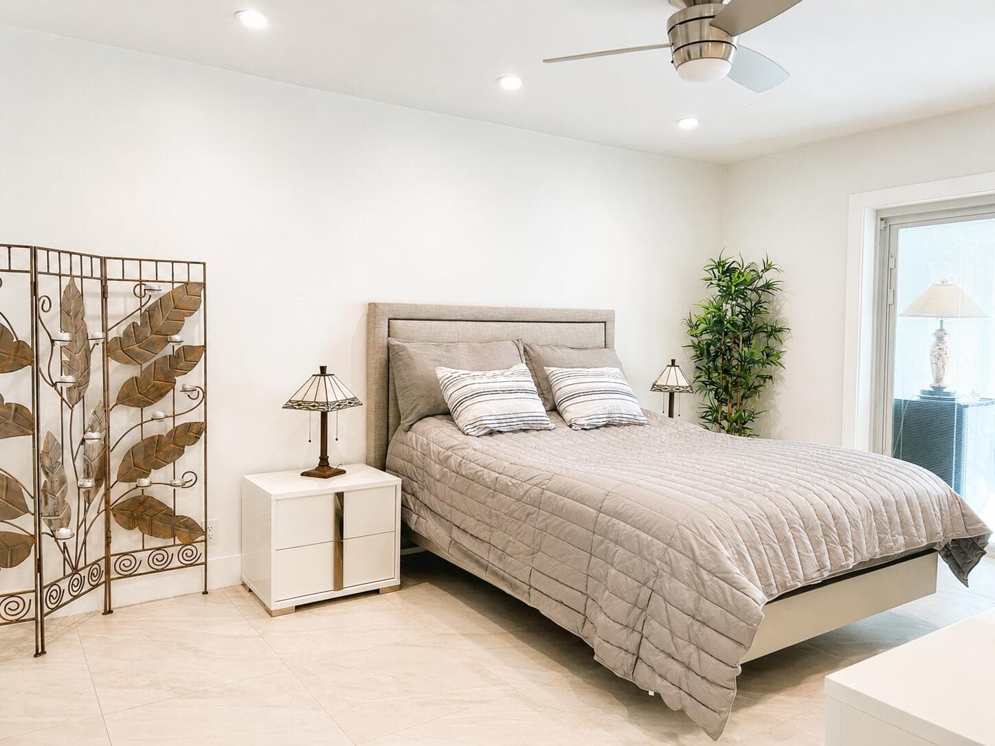 725 N RIVERSIDE Drive 105, Pompano Beach, FL 33062 12