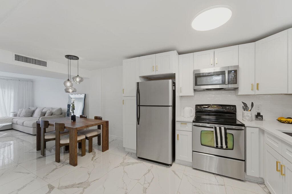 809 W Oakland Park Boulevard K2, Oakland Park, FL 33311