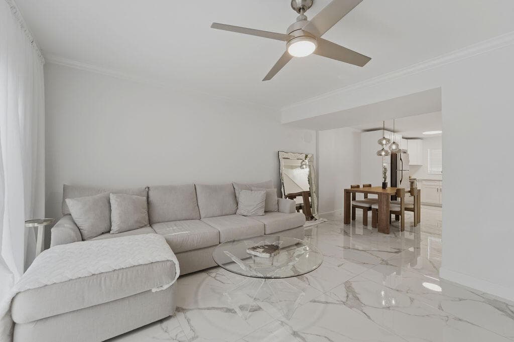 809 W Oakland Park Boulevard K2, Oakland Park, FL 33311 9