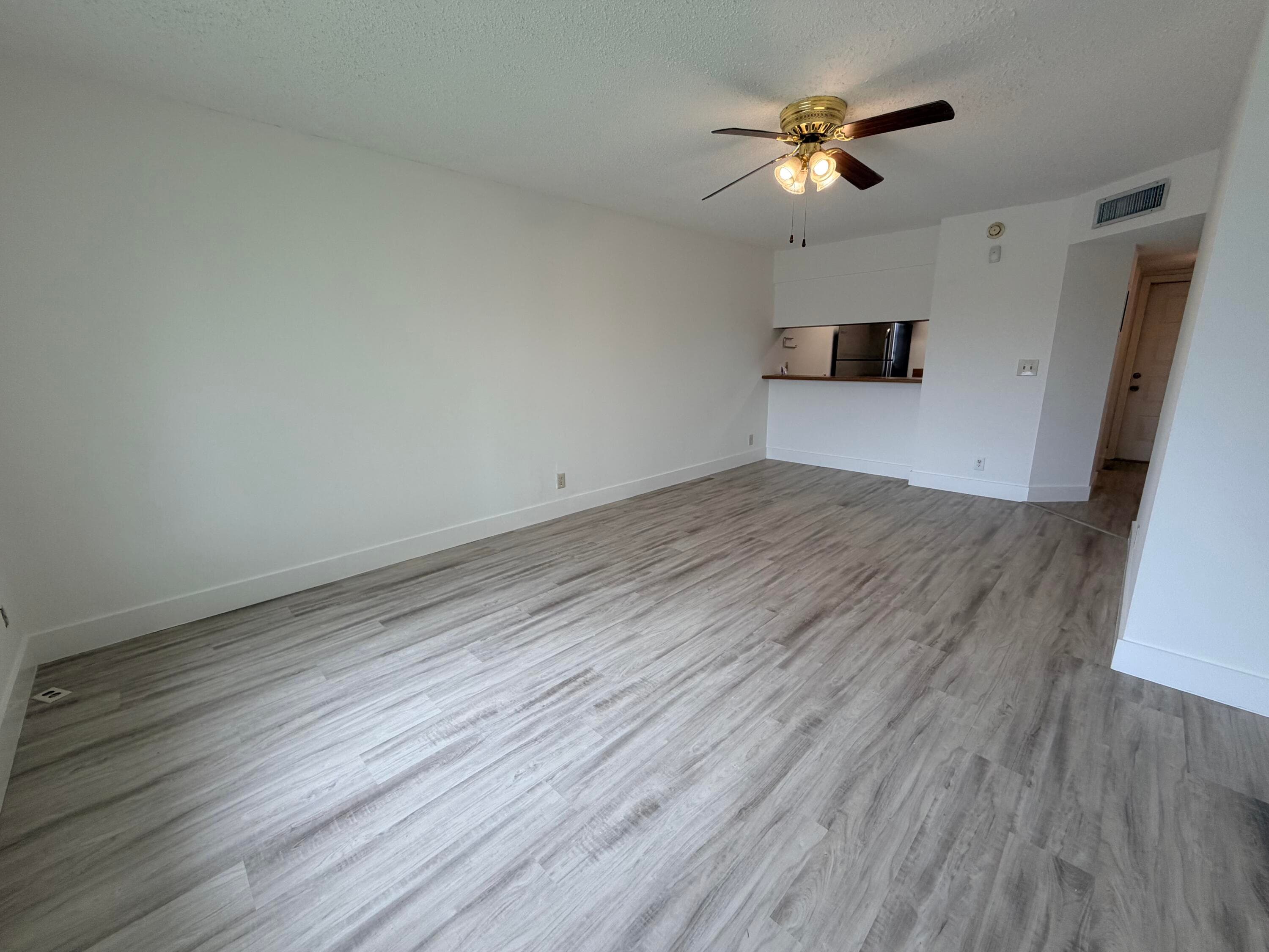 918 TWIN LAKES Drive 8-M, Coral Springs, FL 33071 27