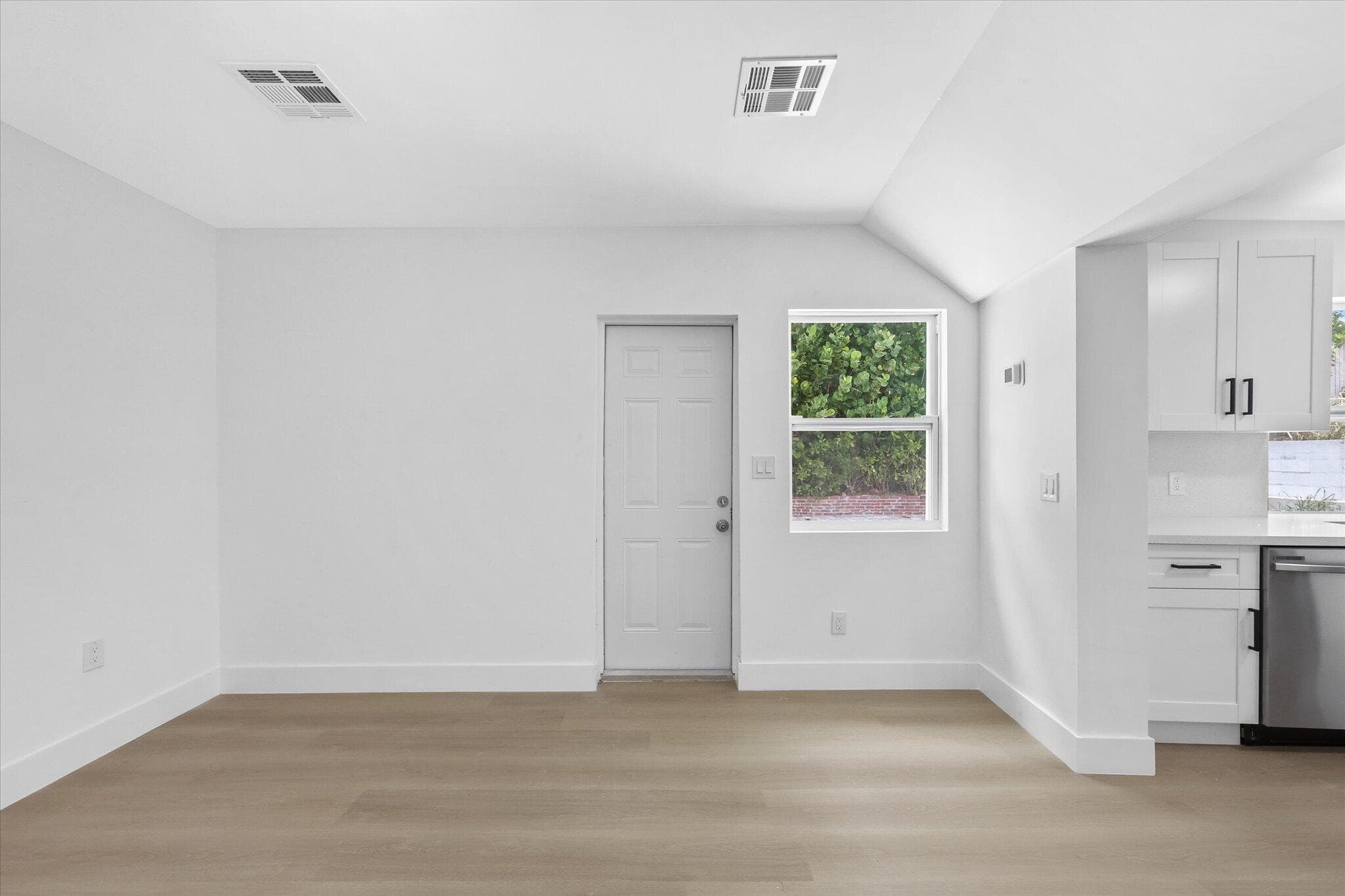 1803 Service Road, North Palm Beach, FL 33408 6