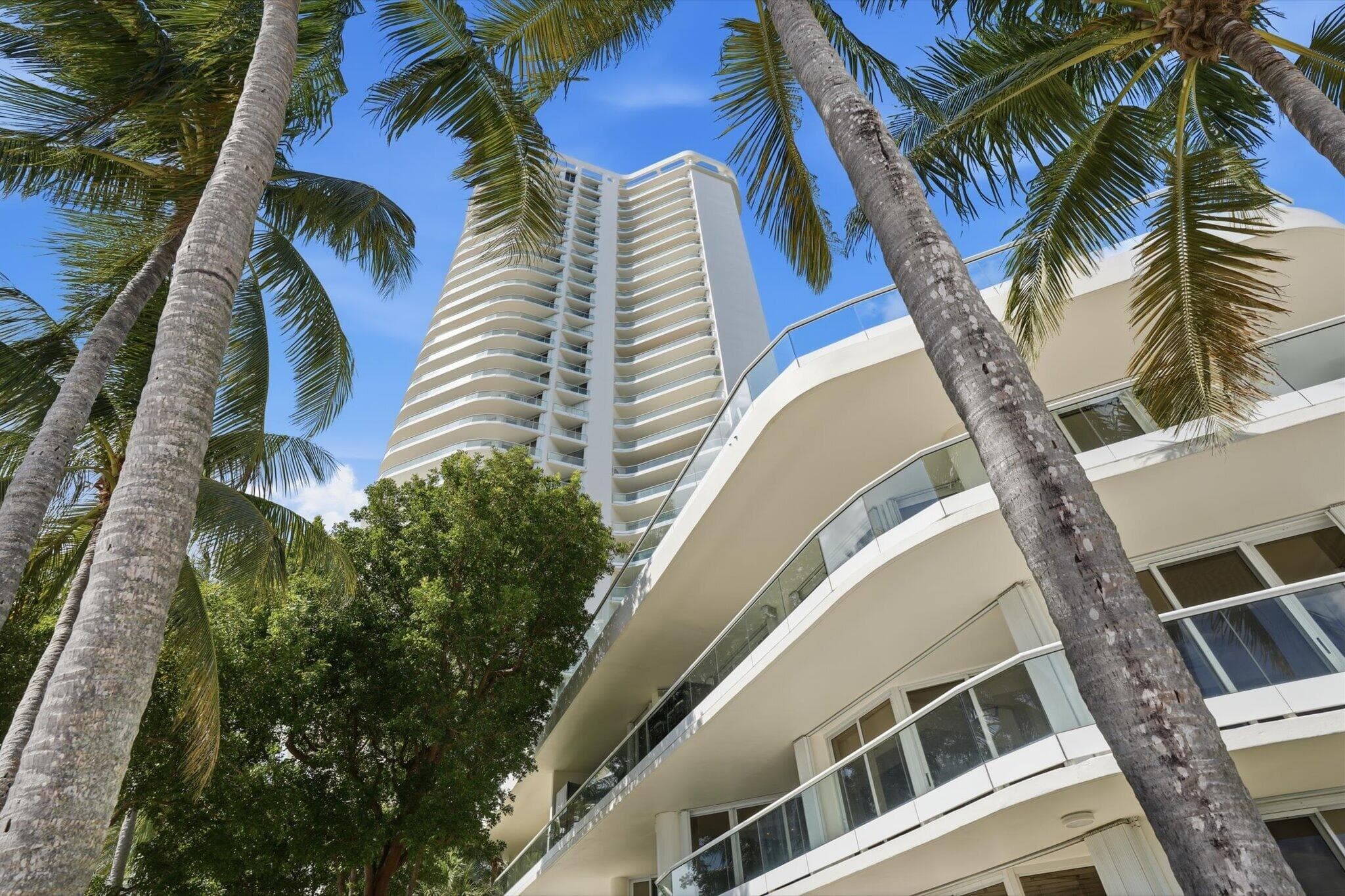 7000 W Island Boulevard 907, Aventura, FL 33160 44