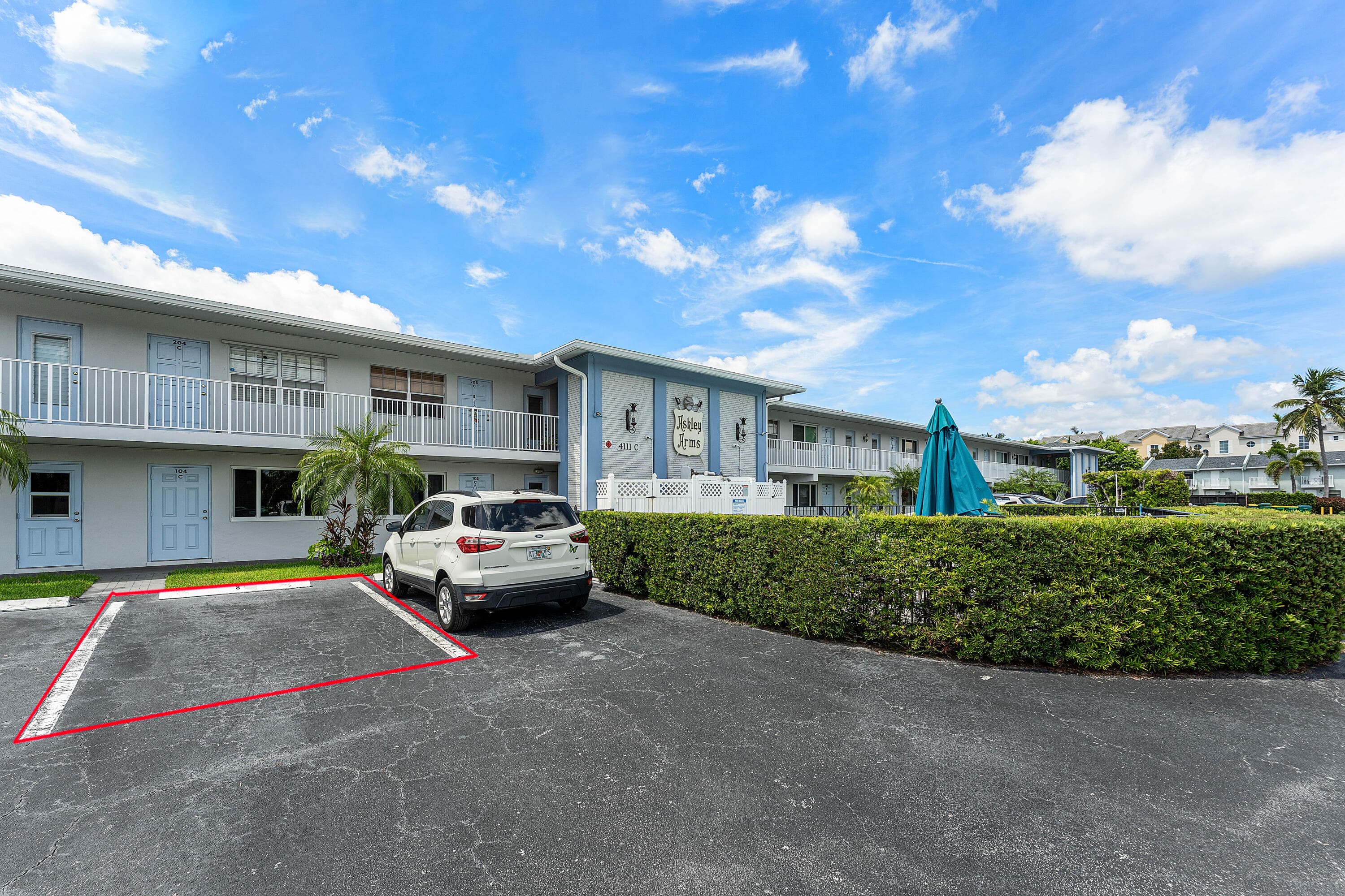 4111 NE 21st Way 204, Lighthouse Point, FL 33064 2
