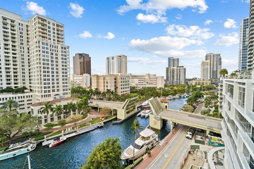 347 N NEW RIVER Drive E 1004, Fort Lauderdale, FL 33301 17