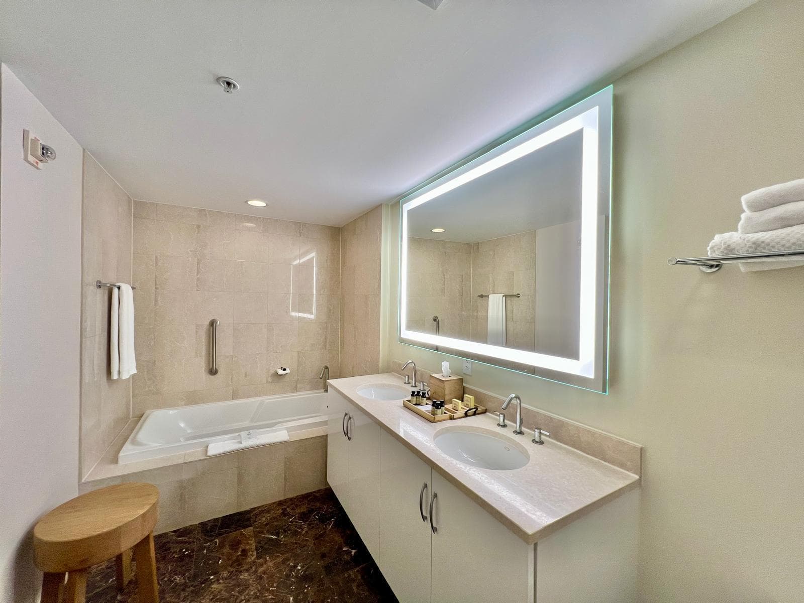 505 N Fort Lauderdale Beach Boulevard 1114, Fort Lauderdale, FL 33304 46