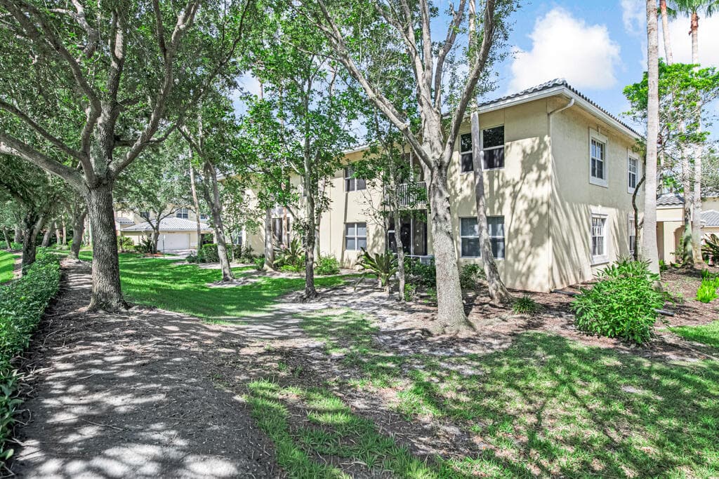 9778 BOWLINE Drive 201, West Palm Beach, FL 33411 51