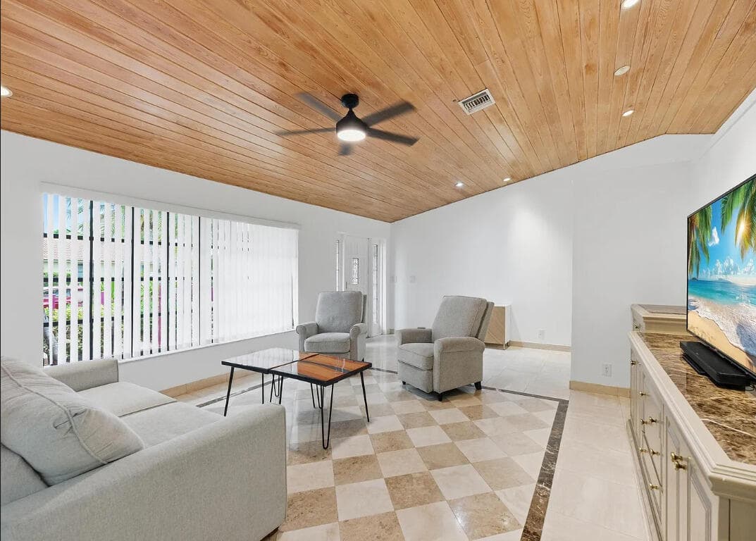 10740 NW 19th Street, Coral Springs, FL 33071 5