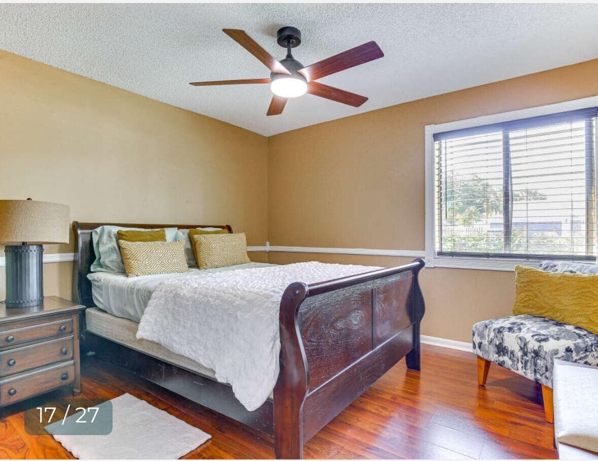 9957 NW 52ND Street, Sunrise, FL 33351 12