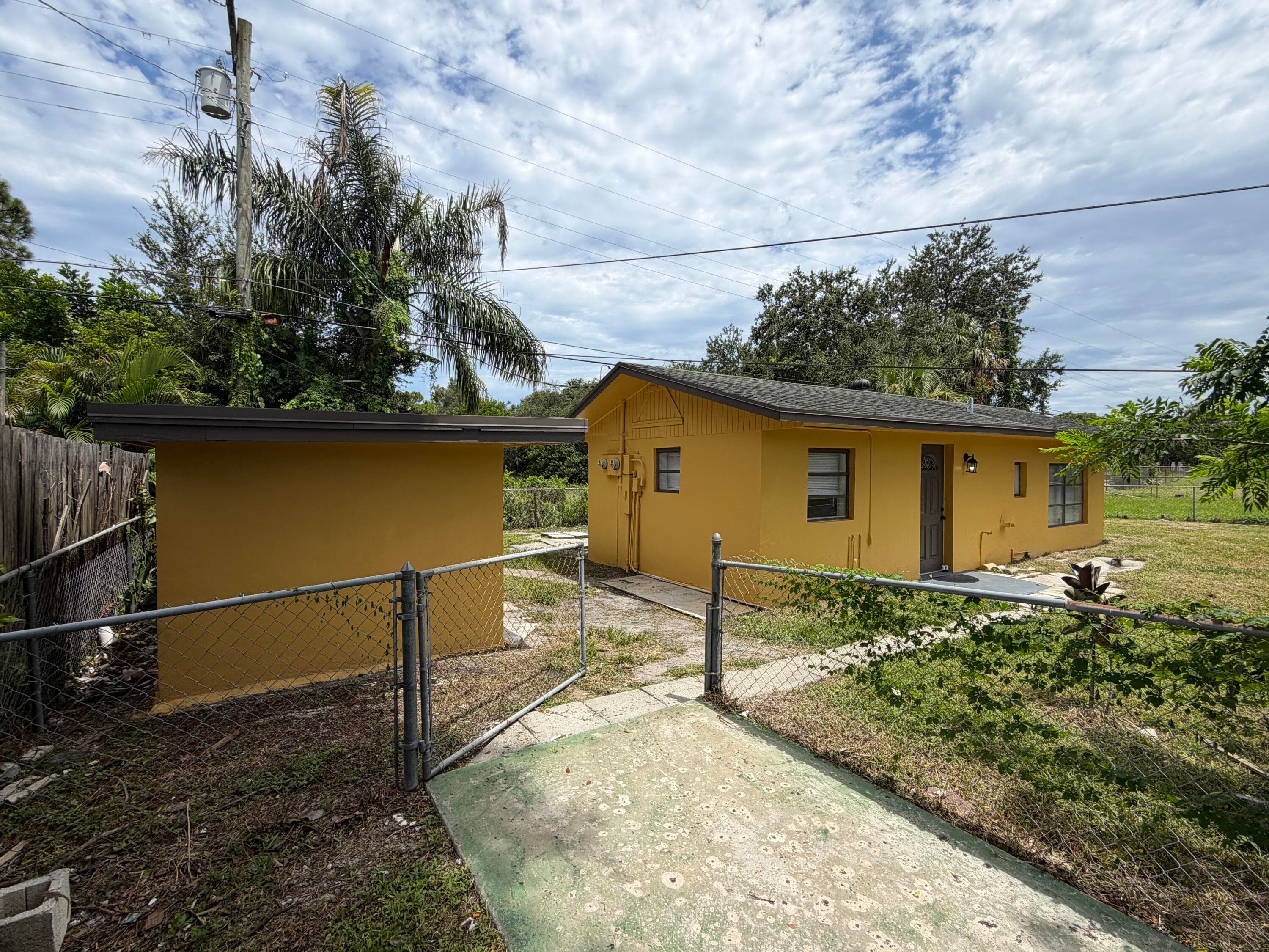 2320 SUNRISE Drive (Back Unit), West Palm Beach, FL 33415 20