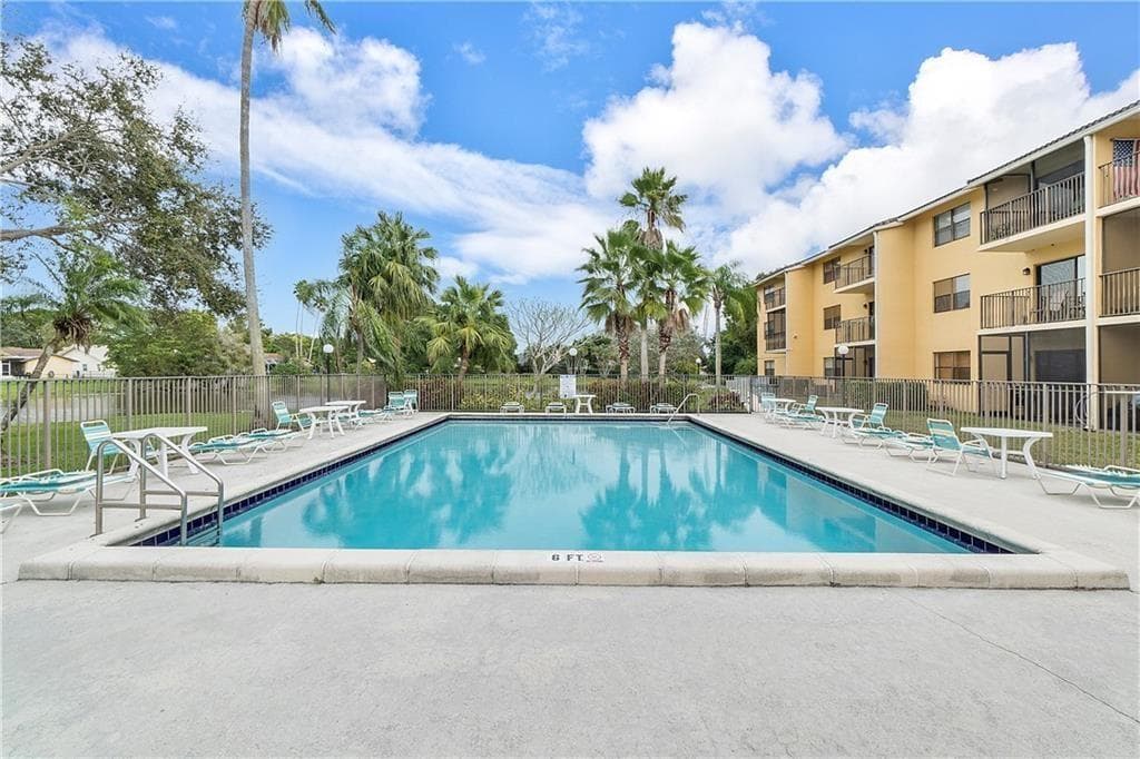 11477 NW 39TH Court 305-1, Coral Springs, FL 33065 18