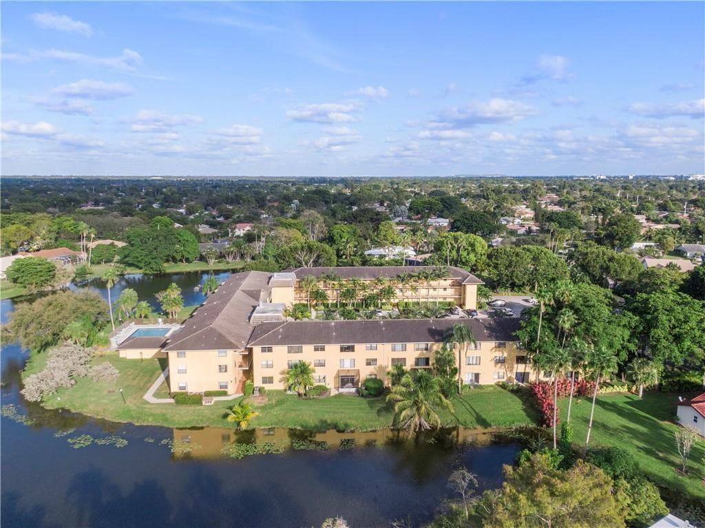 11477 NW 39th Court 305-1, Coral Springs, FL 33065 24