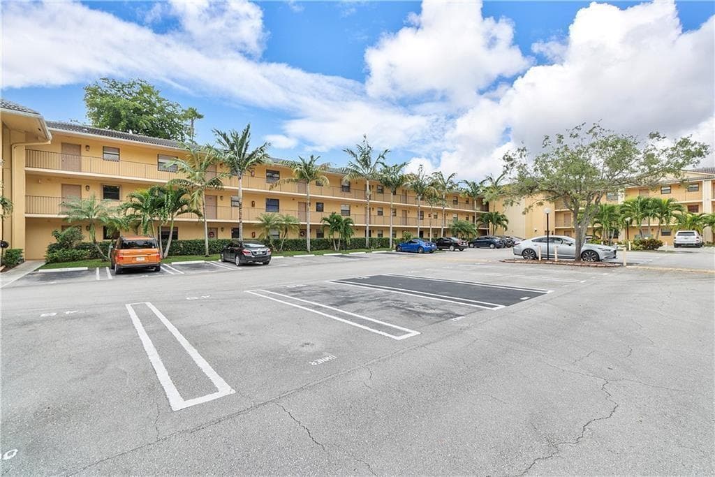 11477 NW 39th Court 305-1, Coral Springs, FL 33065 28