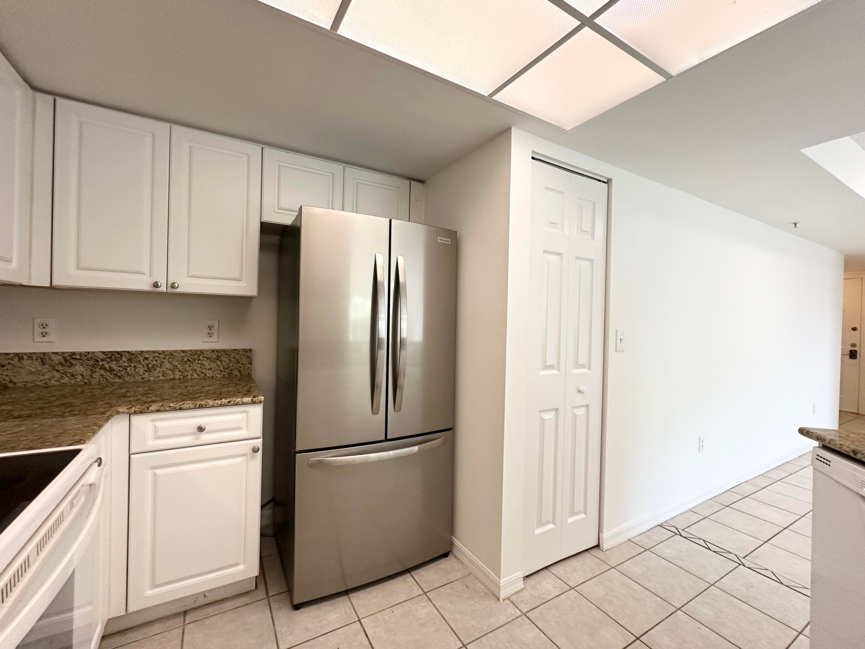 300 Crestwood Court N 302, Royal Palm Beach, FL 33411 3