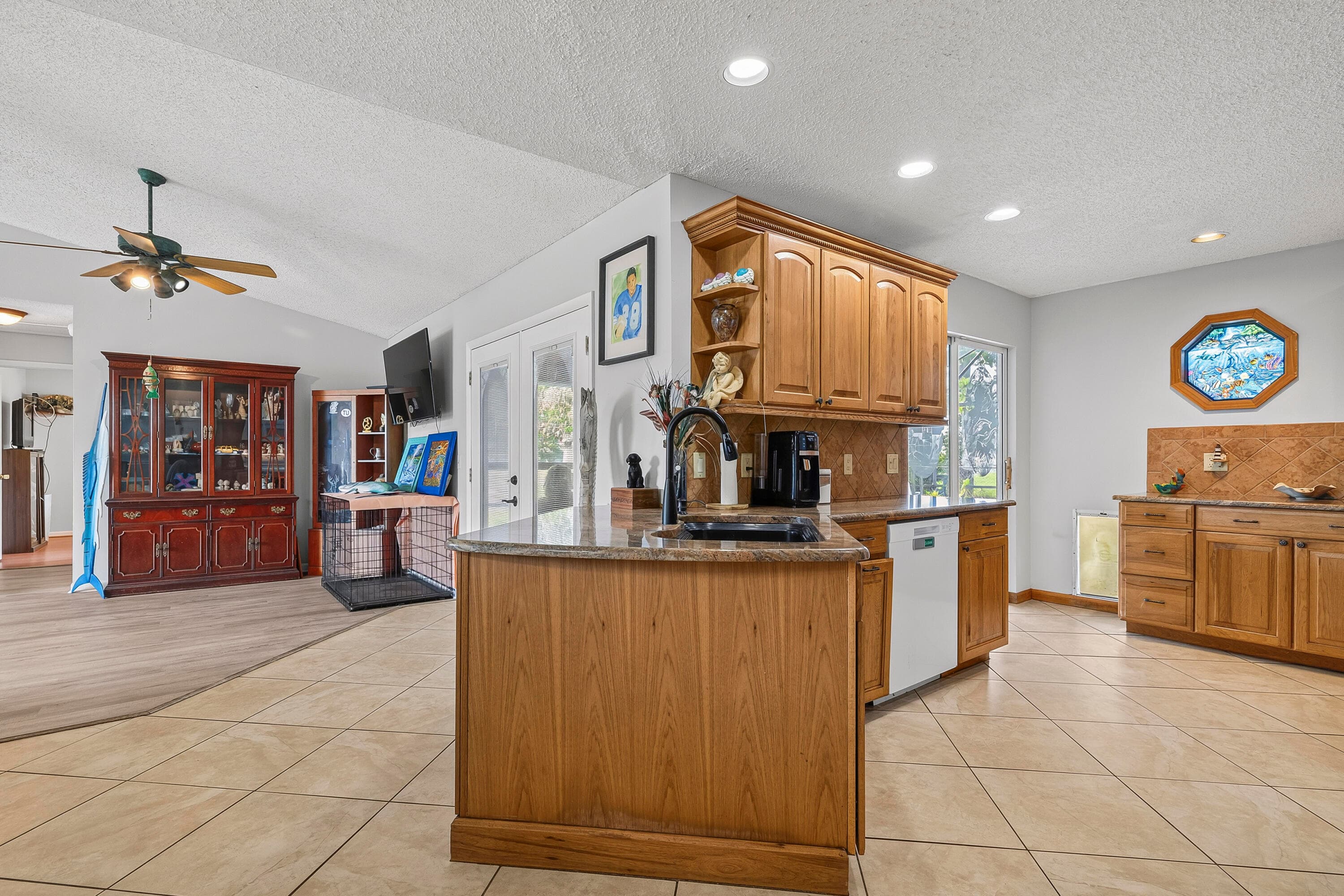 2081 SE SOUTH BUTTONWOOD Drive, Port St. Lucie, FL 34952 24