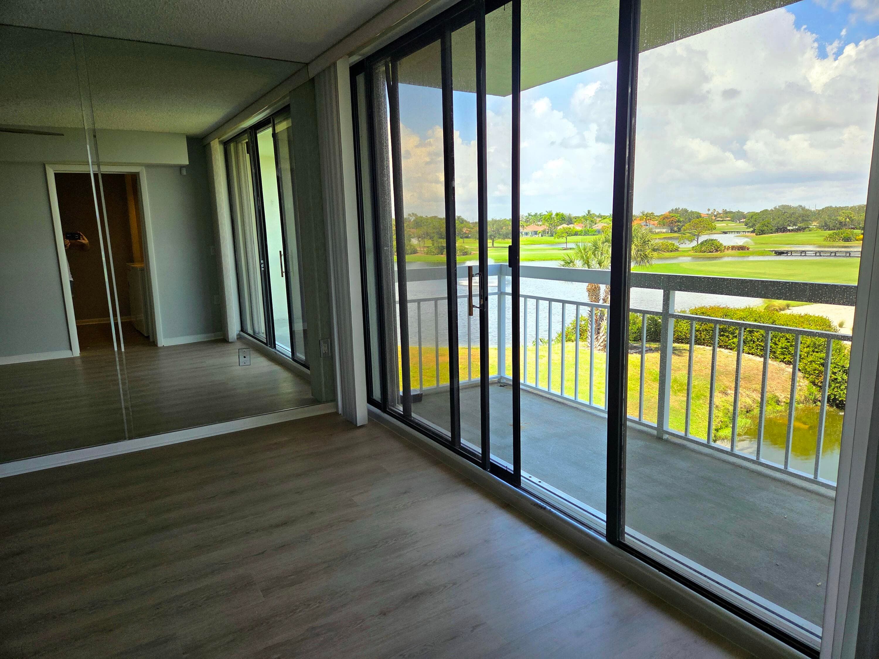 2421 VILLAGE Boulevard 303, West Palm Beach, FL 33409 5
