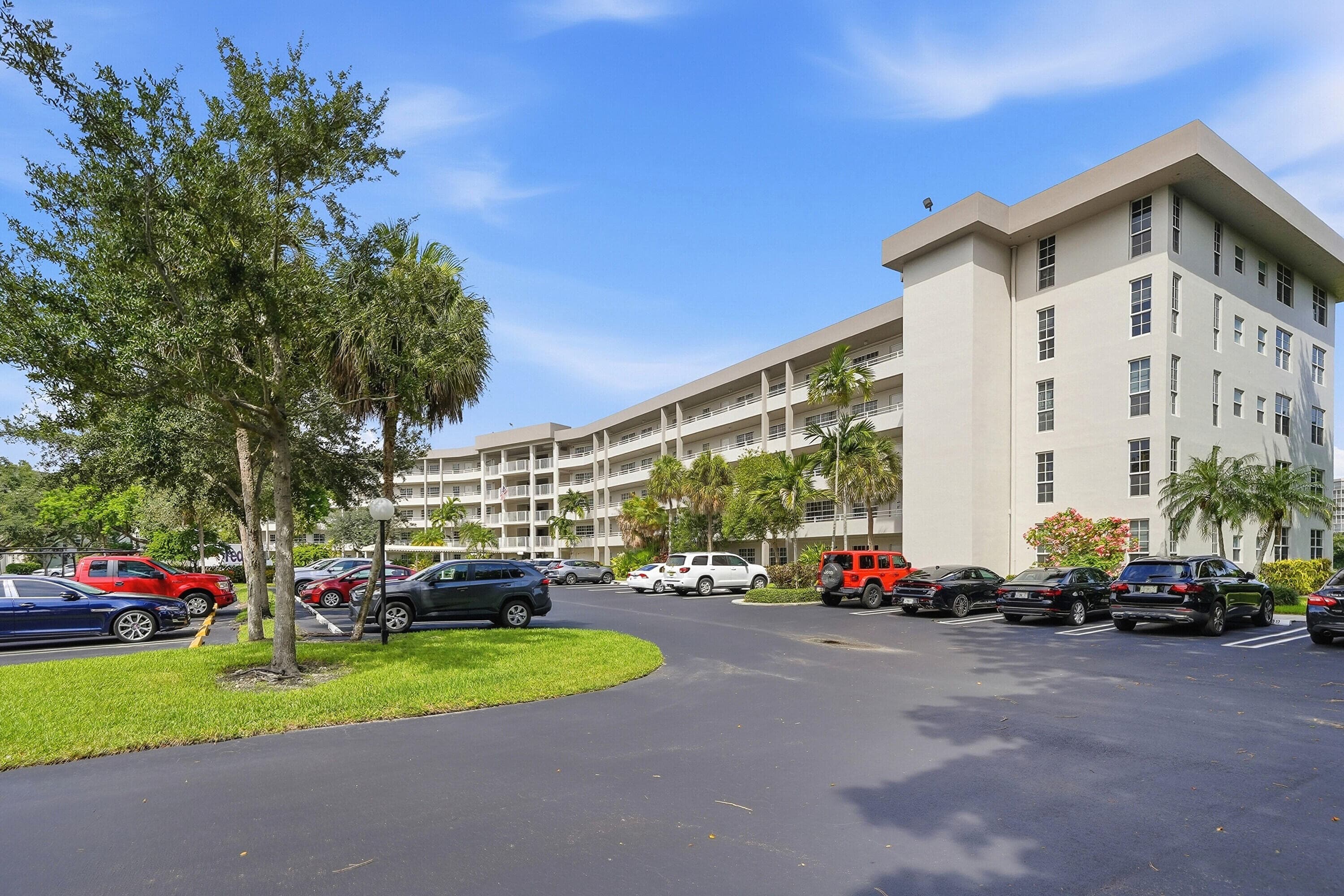 555 Oaks Lane 303, Pompano Beach, FL 33069 48