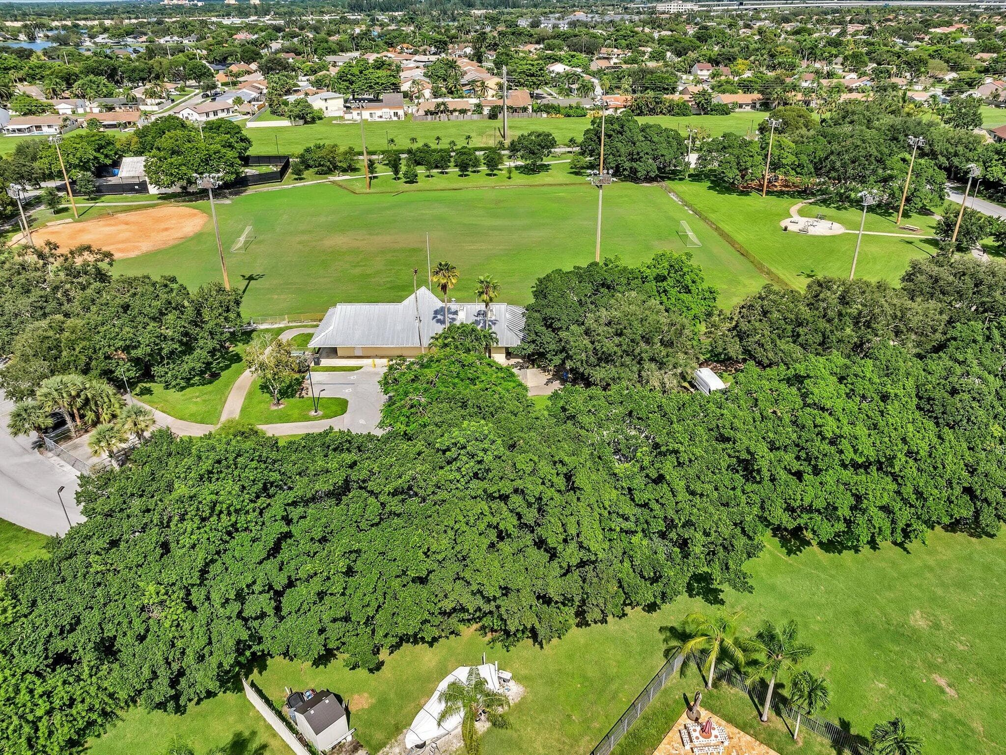 1341 White Stone Way, Davie, FL 33325 53