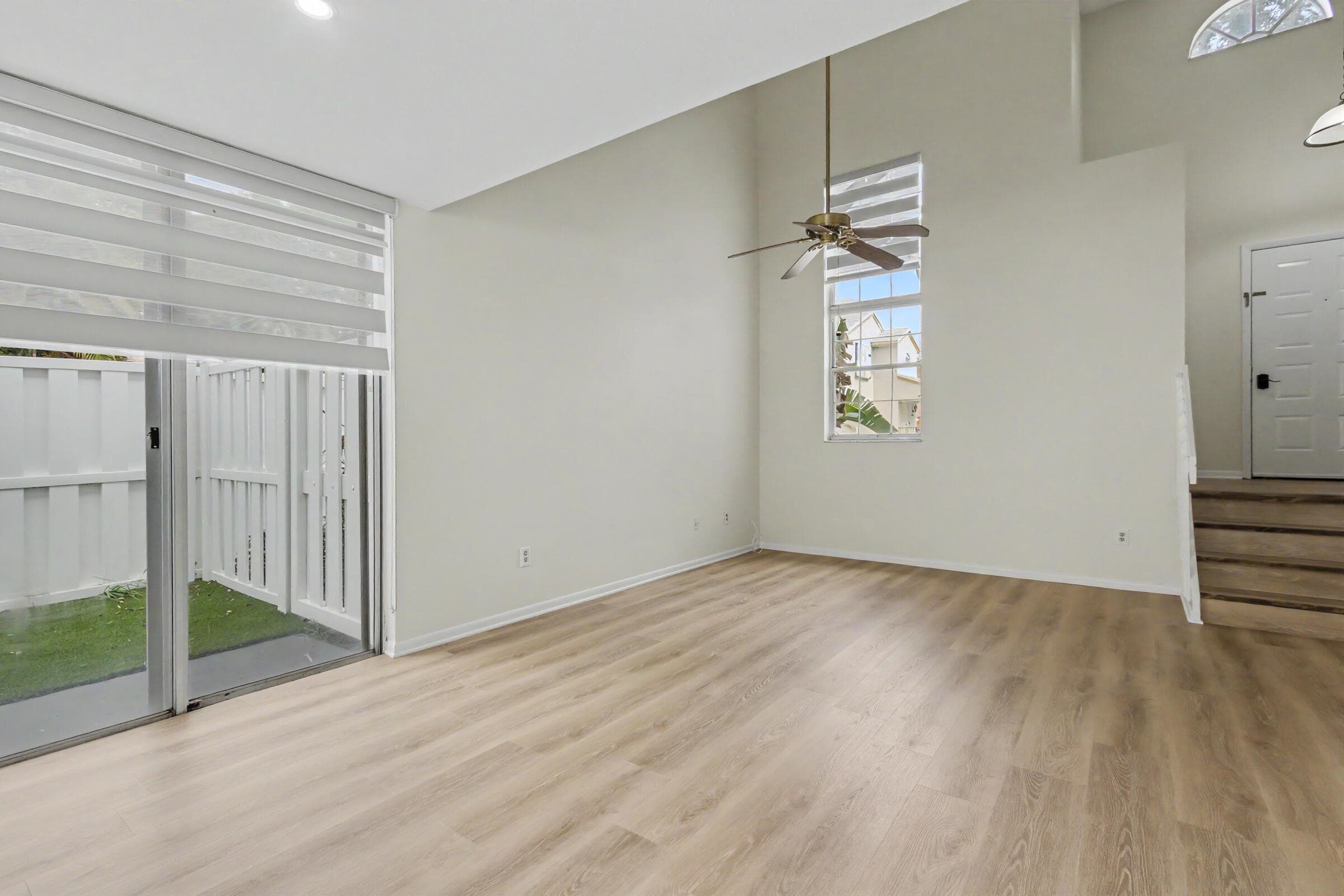 9825 NW 2nd Court, Plantation, FL 33324 5