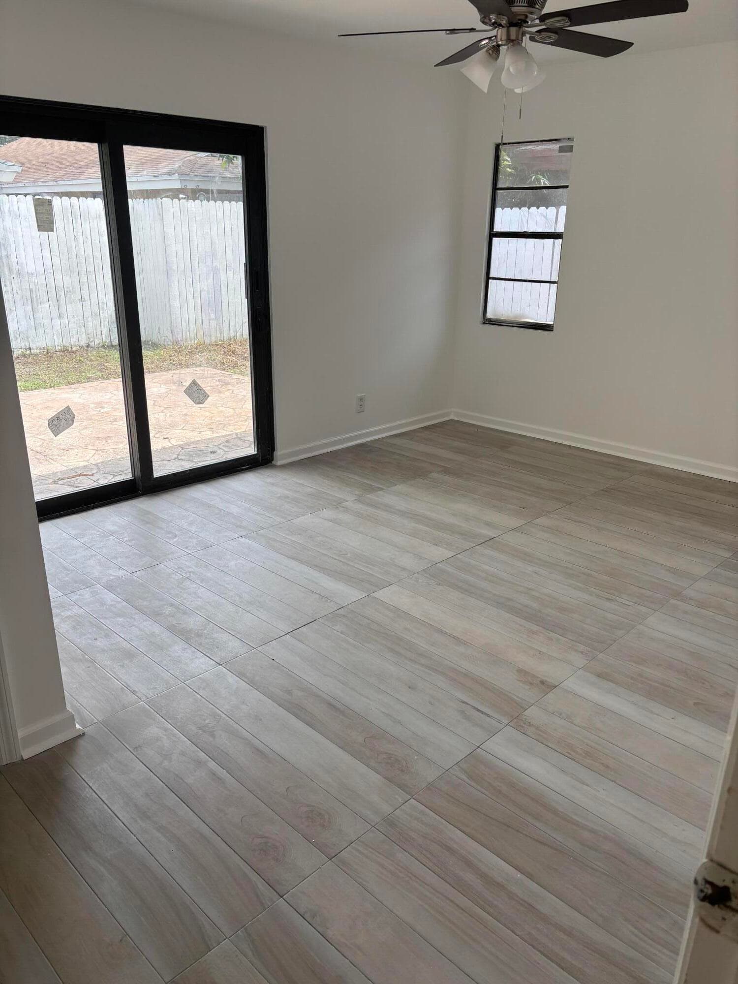 7433 SW 13TH Street SW, North Lauderdale, FL 33068 4