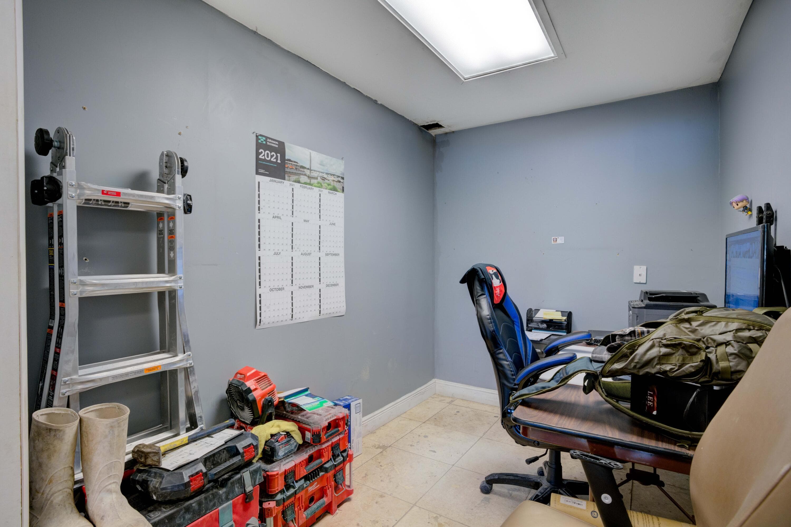 1405 N Killian Drive, Lake Park, FL 33403 23