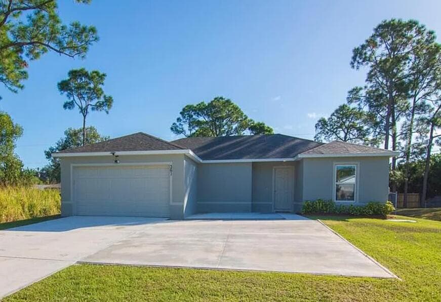 361 NW Friar Street, Port St. Lucie, FL 34983 4