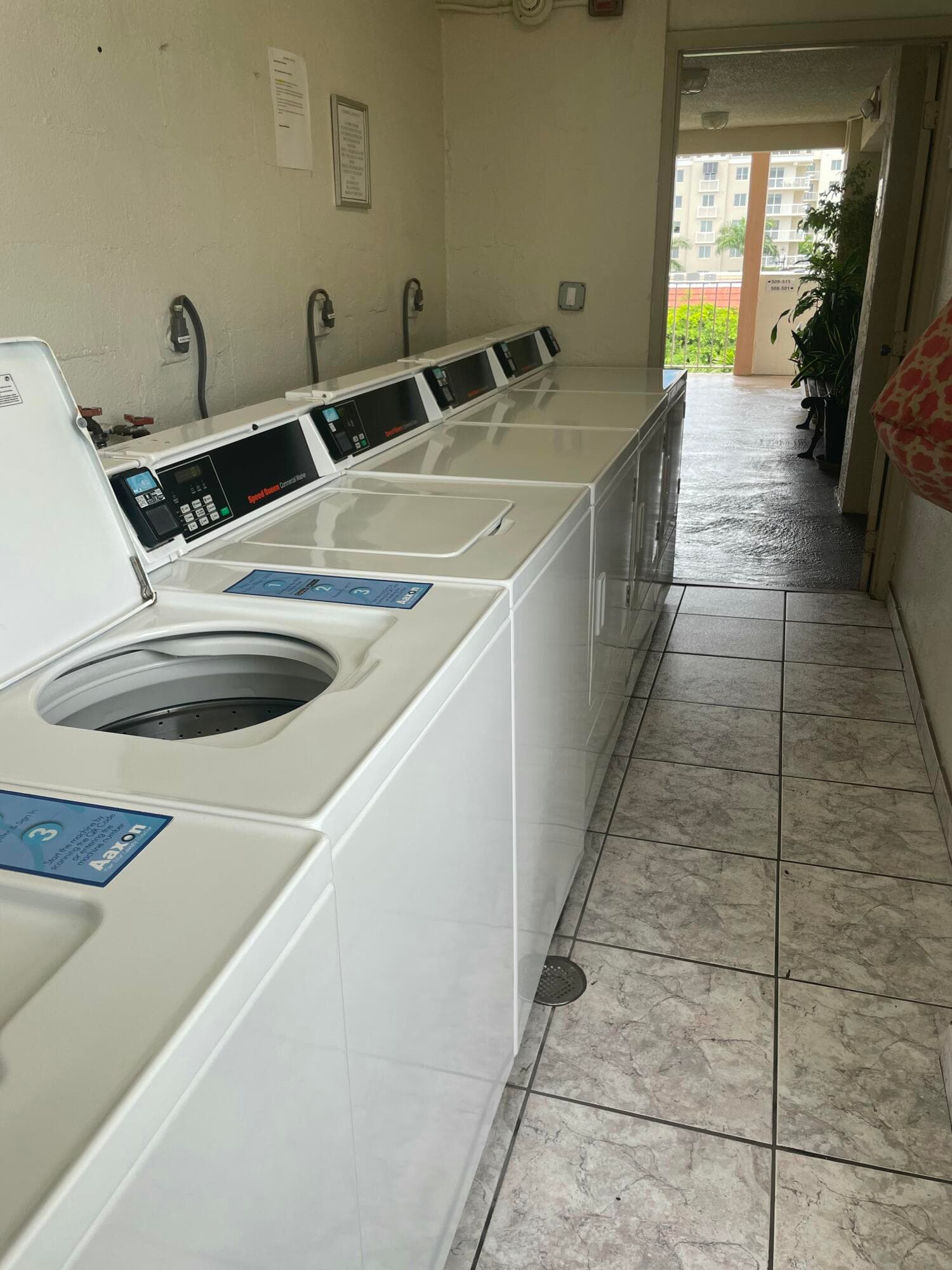 1731 SE 15th Street 505, Fort Lauderdale, FL 33316 9