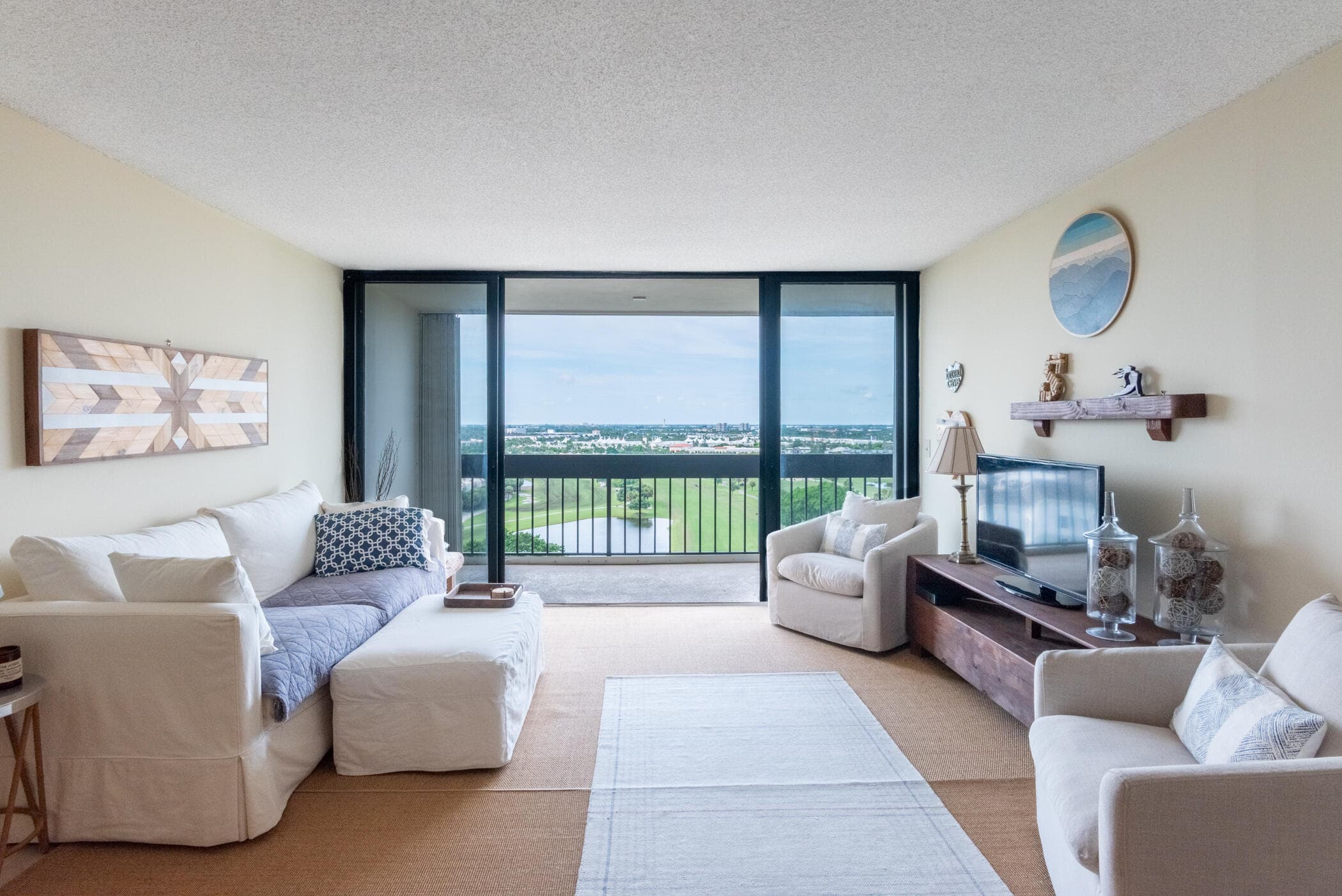 2400 PRESIDENTIAL Way 1505, West Palm Beach, FL 33401 6